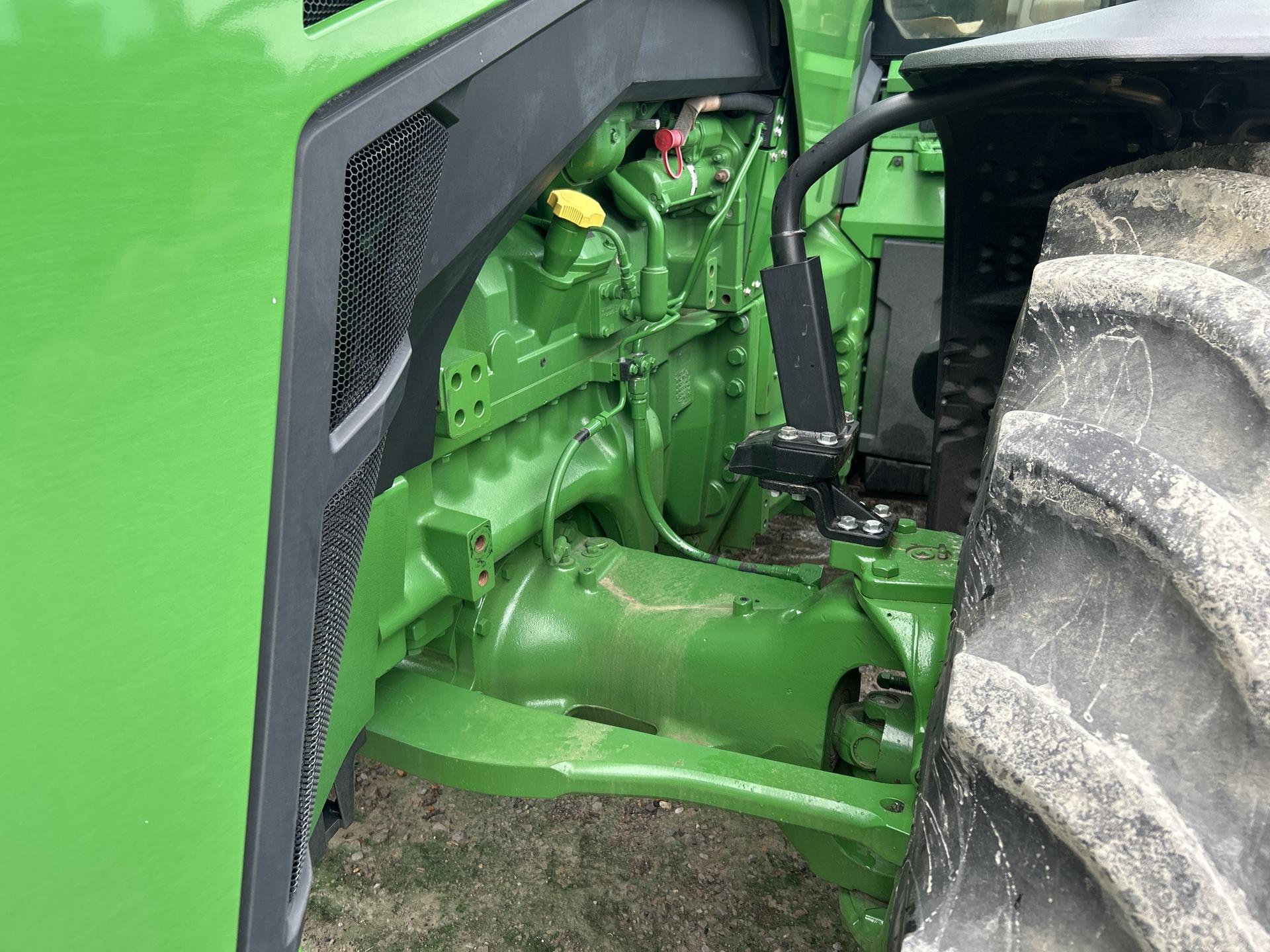 2023 John Deere 8R 280 Image