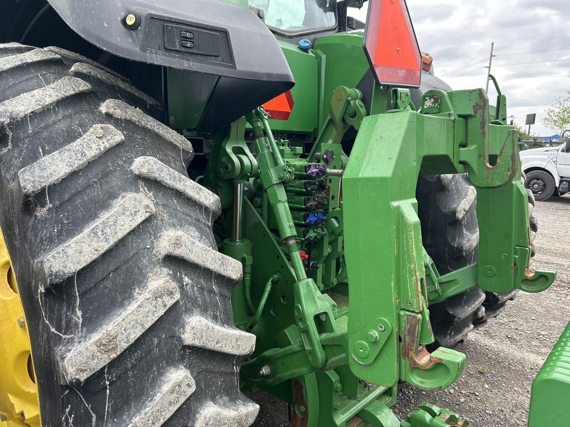 2022 John Deere 8R 280 Image