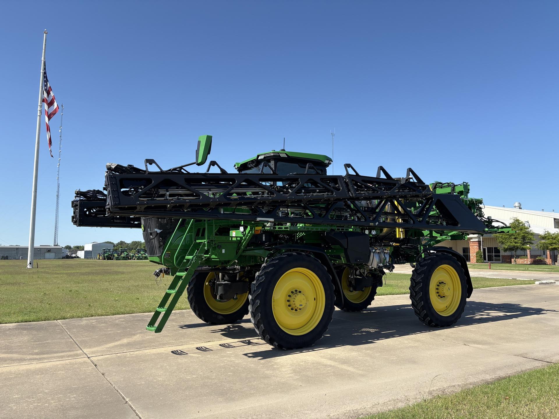 2023 John Deere 412R Image