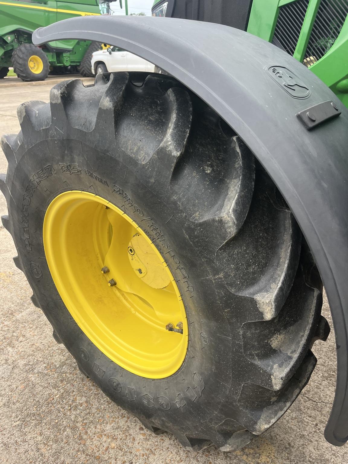 2021 John Deere 6110M Image