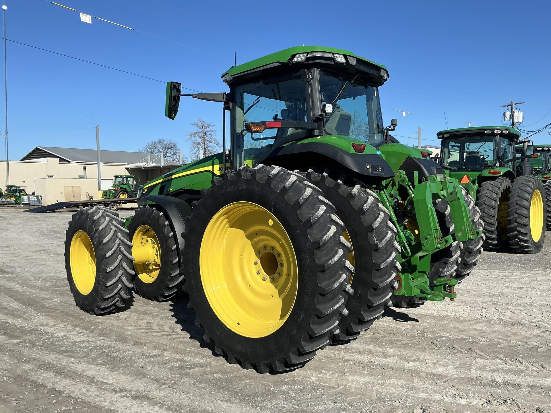 2022 John Deere 8R 310 Image