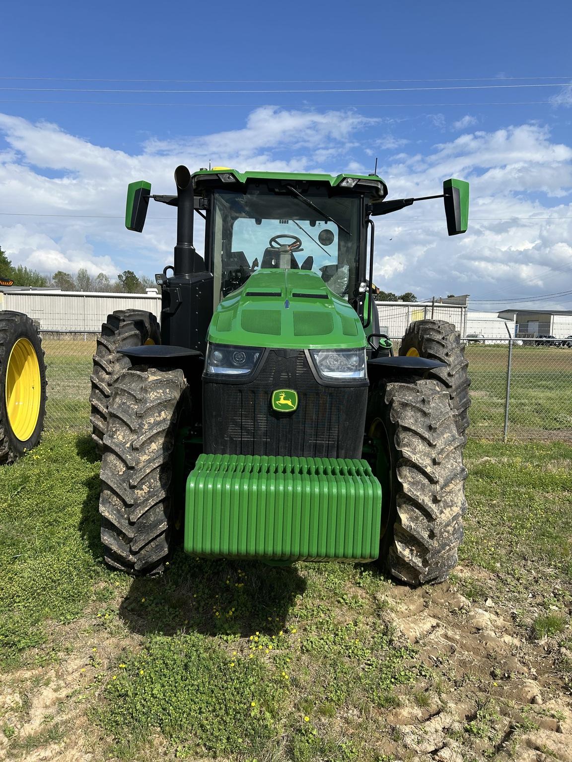 2024 John Deere 8R 310 Image