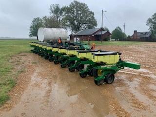 2002 John Deere 1720