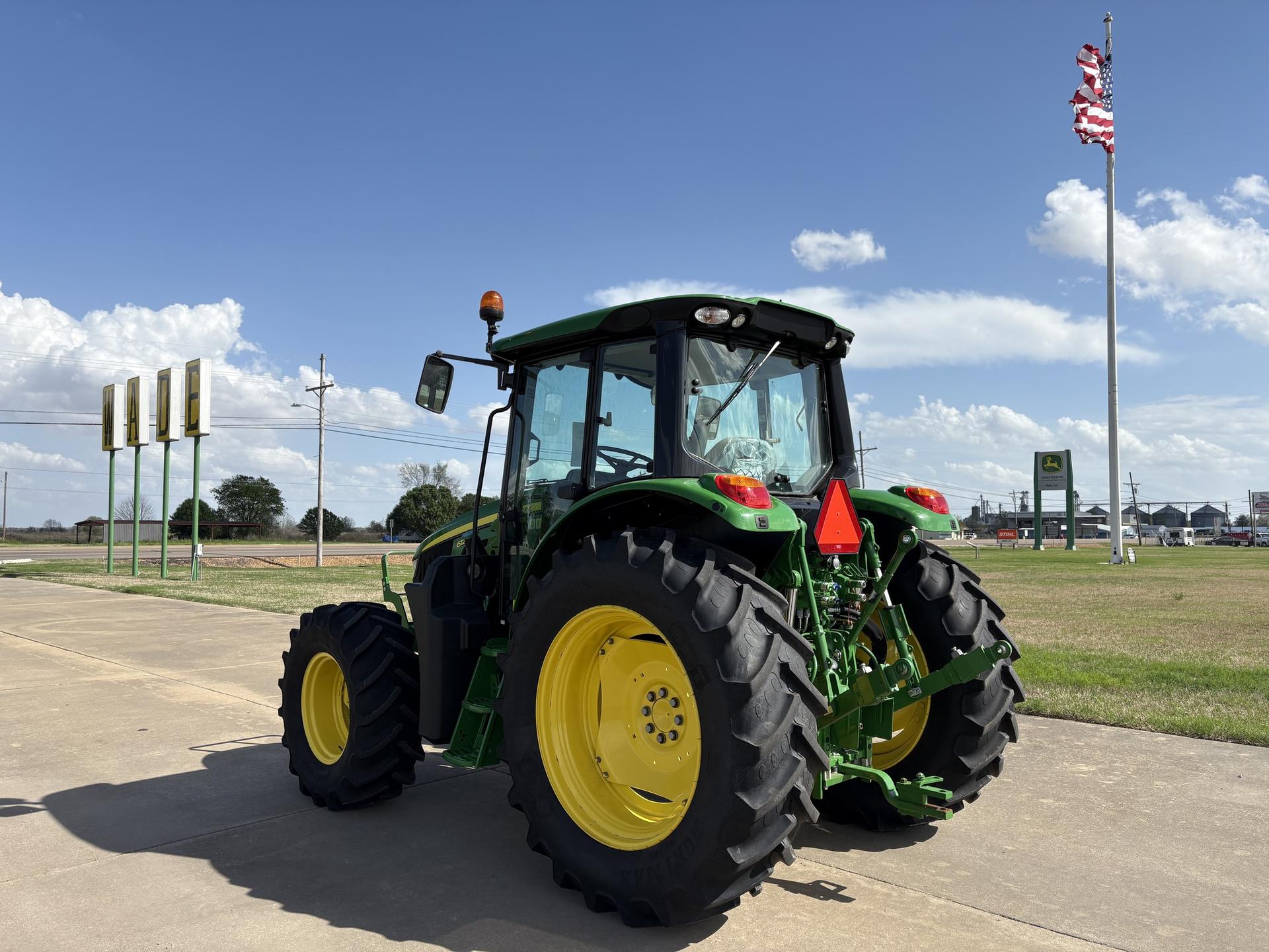 2023 John Deere 6120M Image