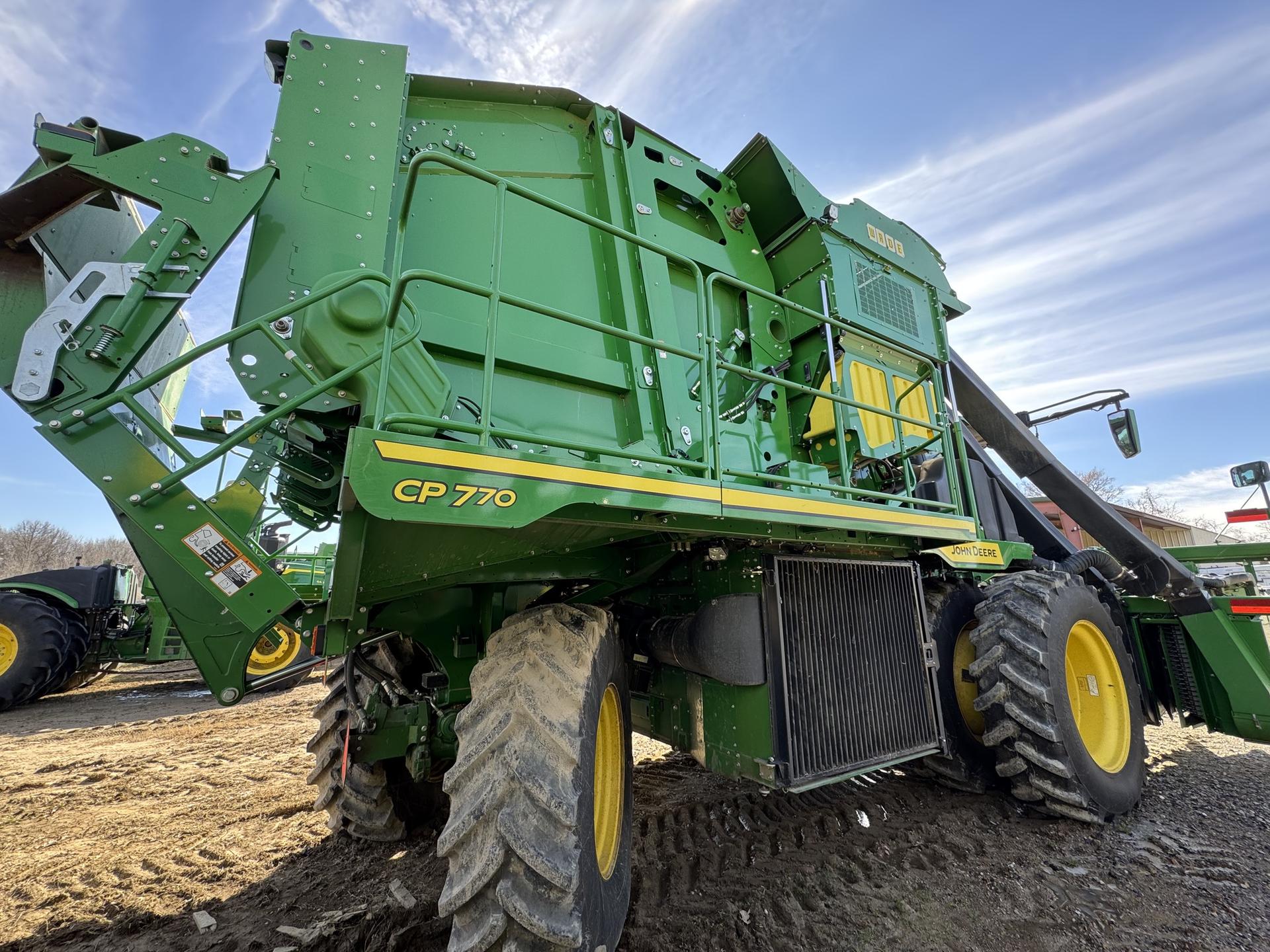 2022 John Deere CP770 Image