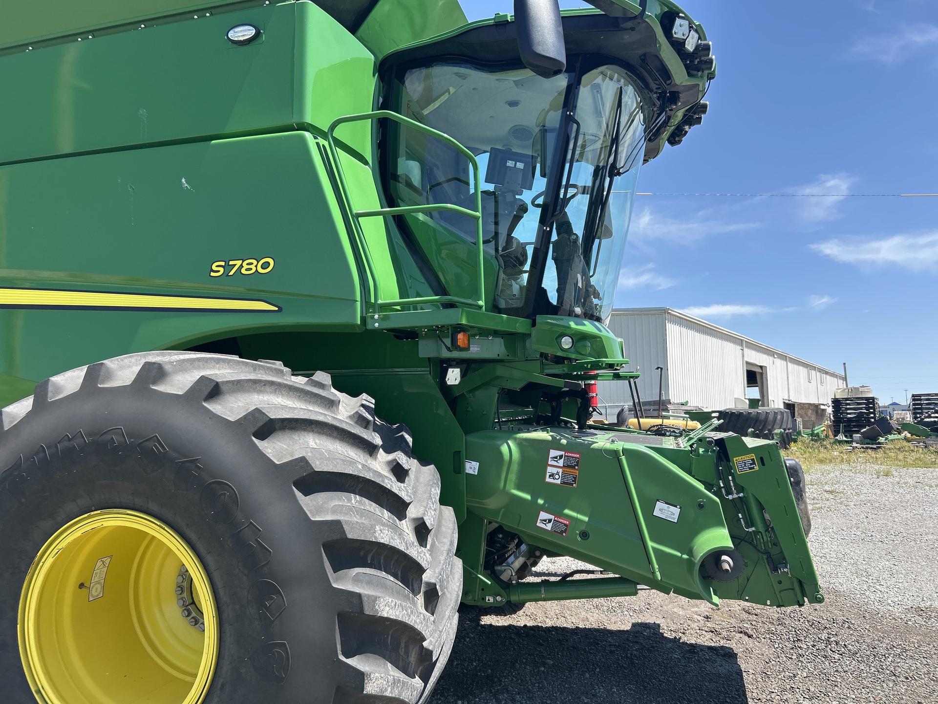 2024 John Deere S780 Image