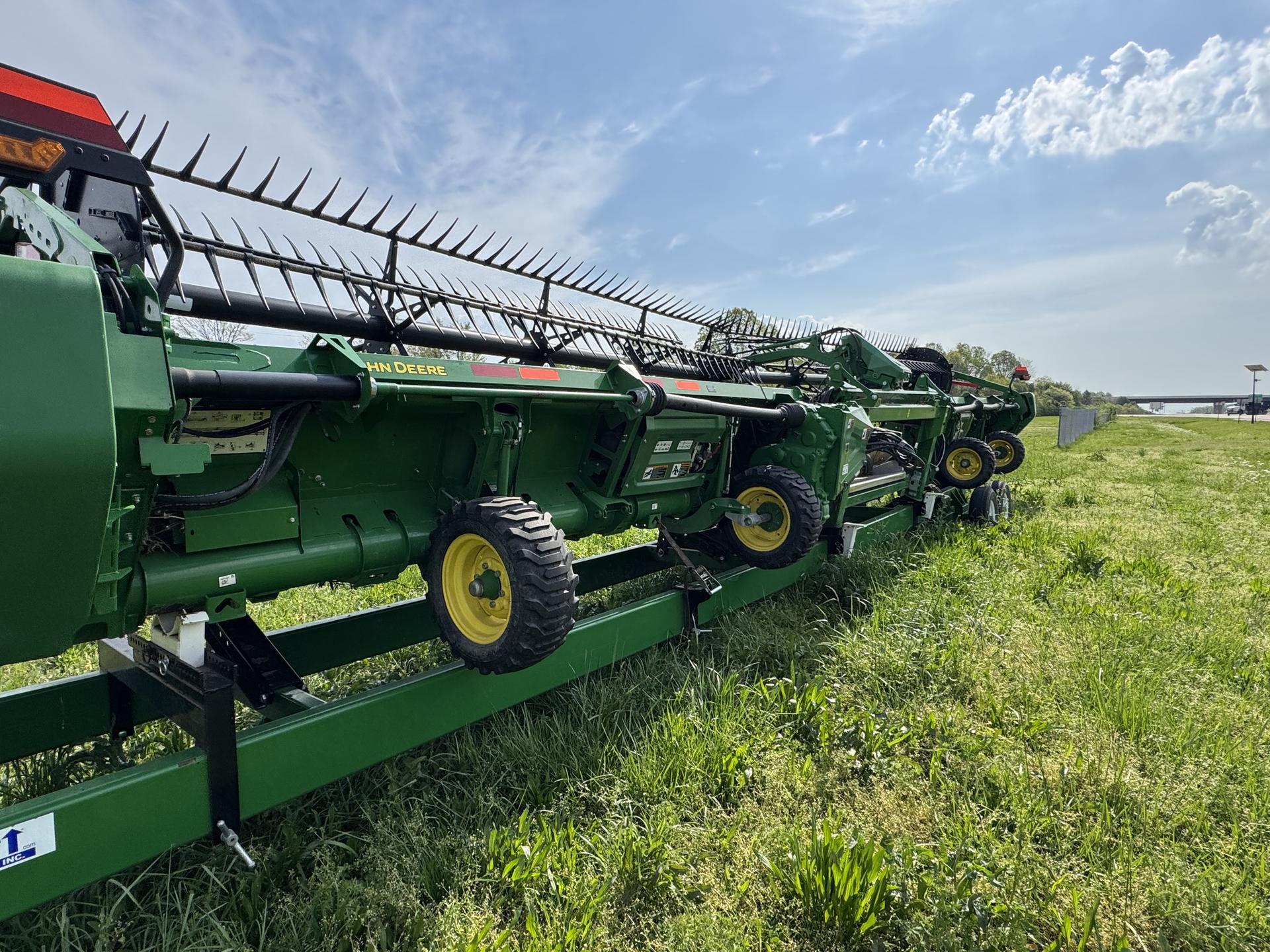 2023 John Deere HD40F Image