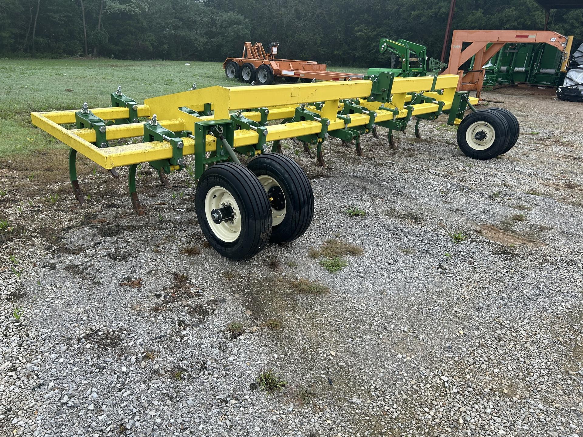 2023 Roll-A-Cone 21 SHANK CHISEL PLOW Image