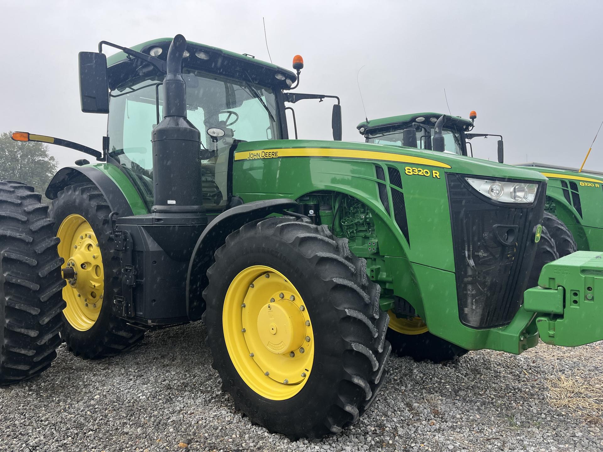 2019 John Deere 8320R Image