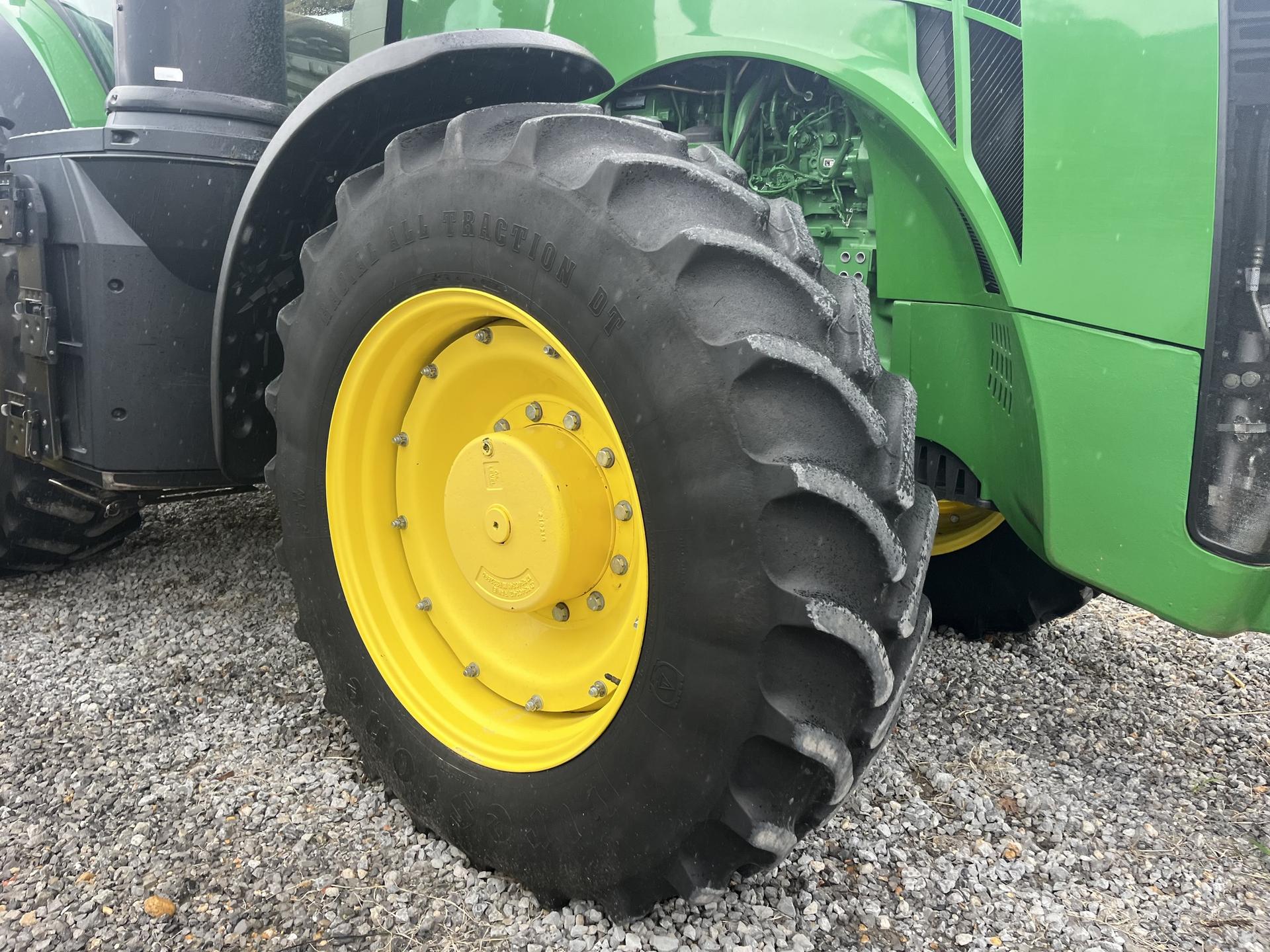 2019 John Deere 8320R Image
