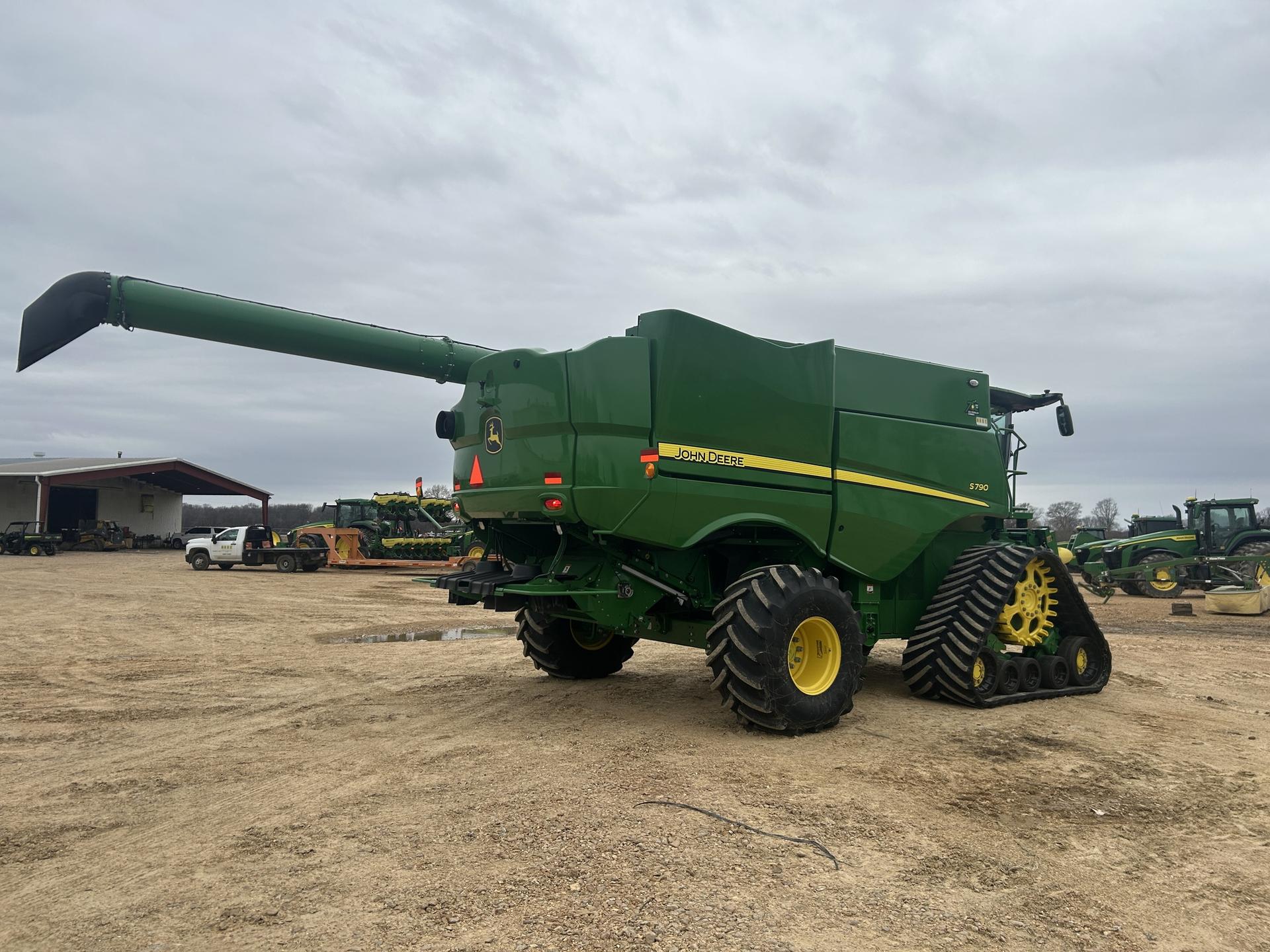 2022 John Deere S790 Image