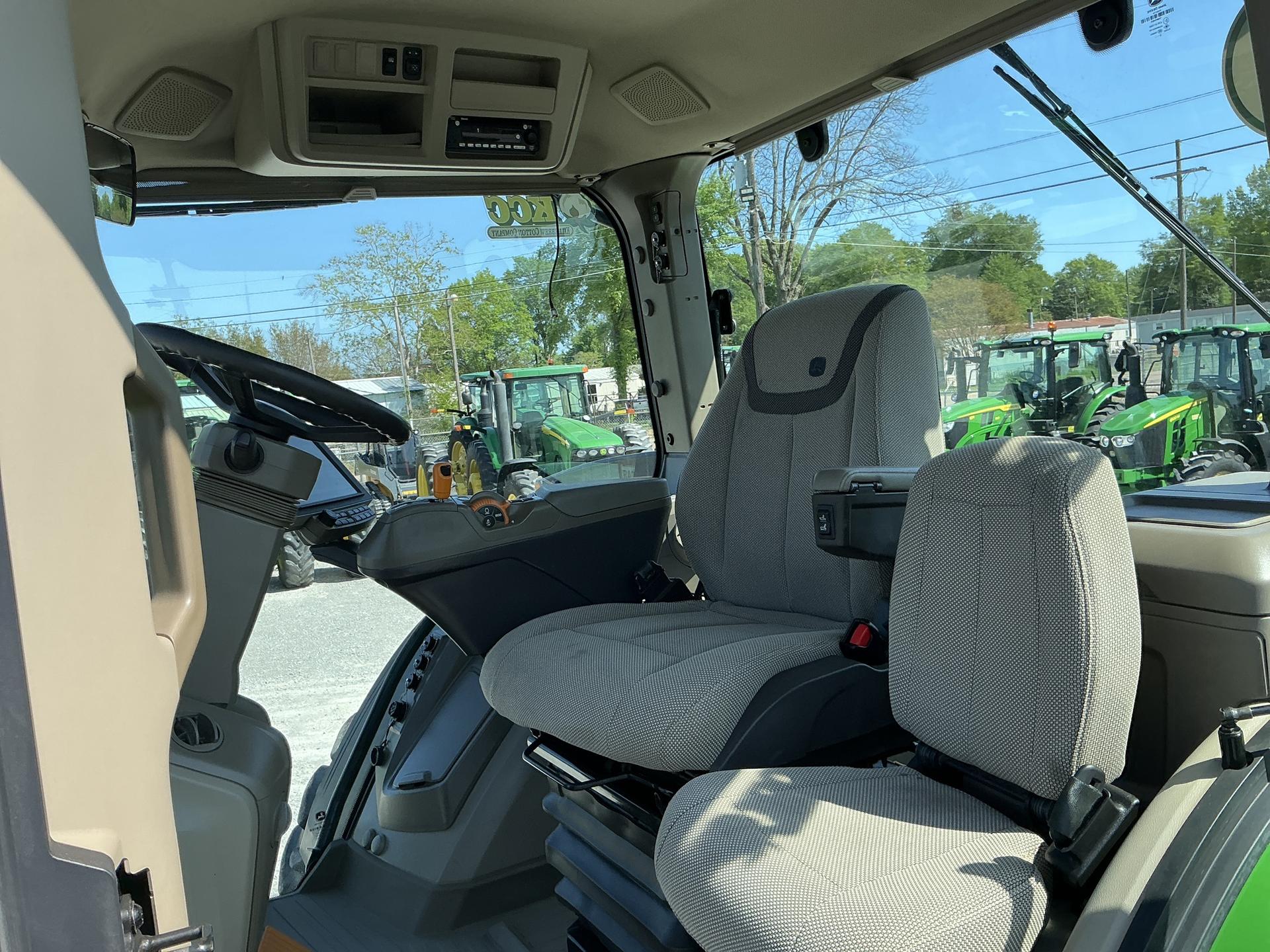 2021 John Deere 8R 340 Image
