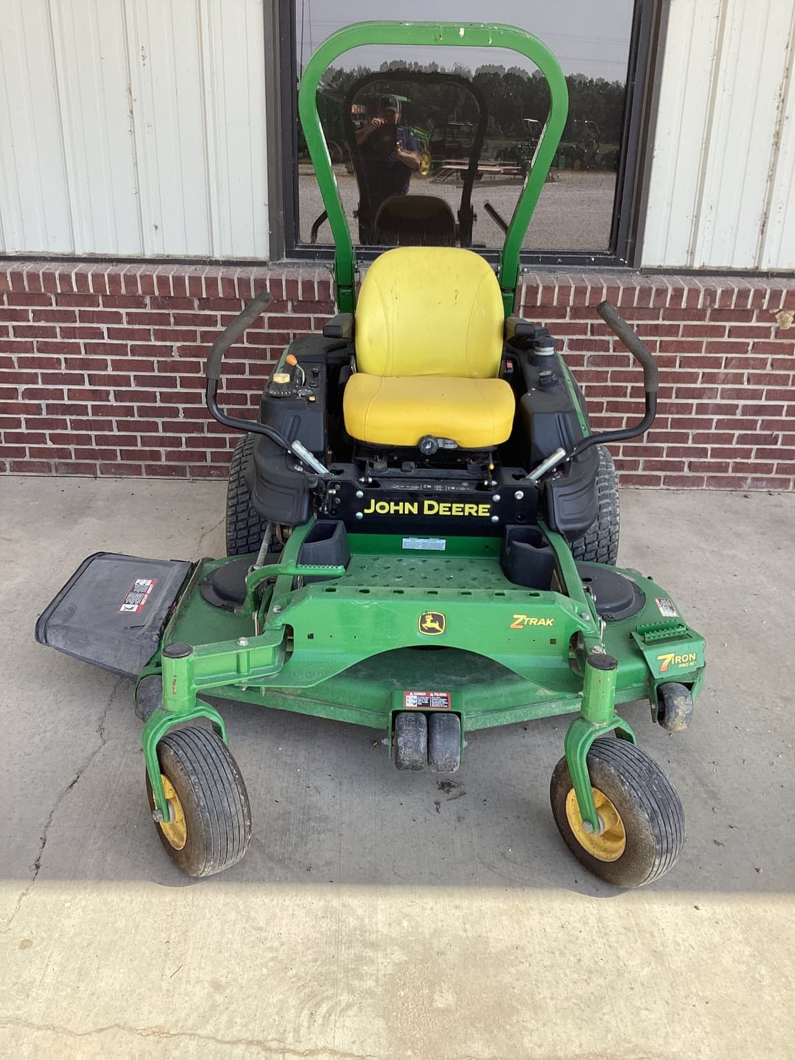 2014 John Deere Z930M Image