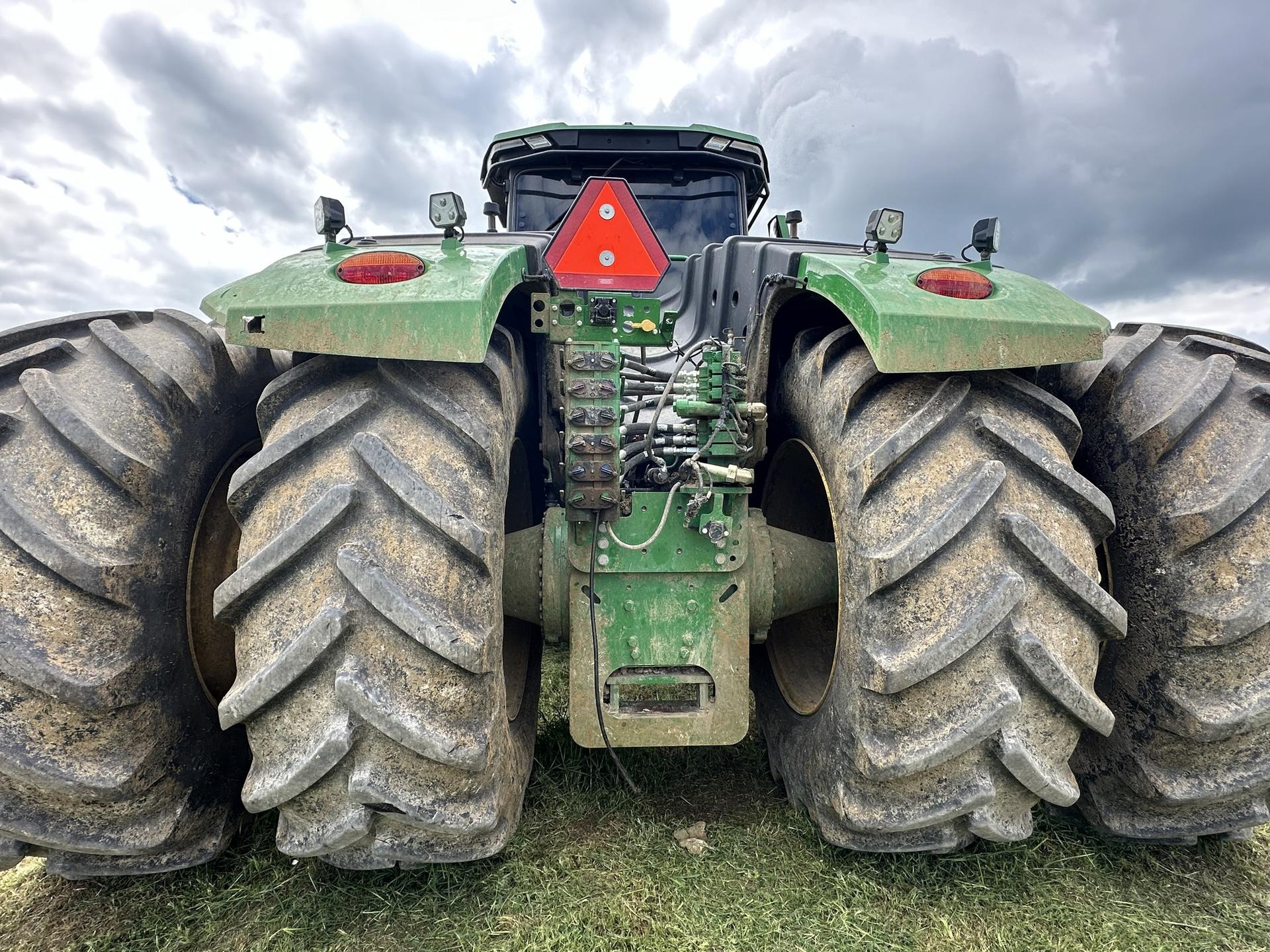 2023 John Deere 9R 640 Image