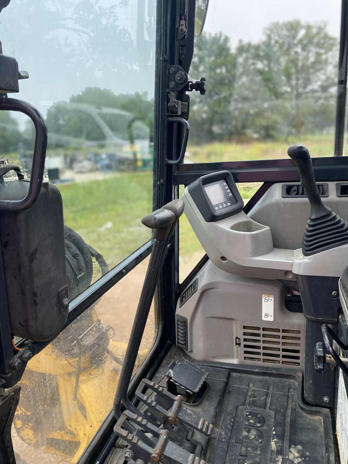 2017 Komatsu PC-55-MR Image