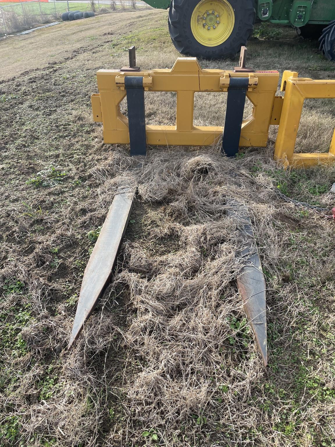 2022 KBH Bale handler Image