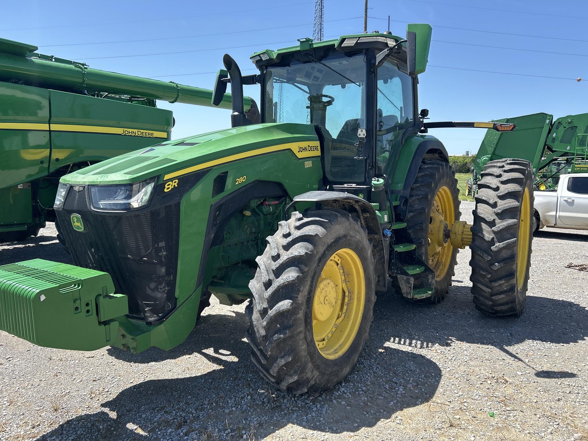 2023 John Deere 8R 280 Image