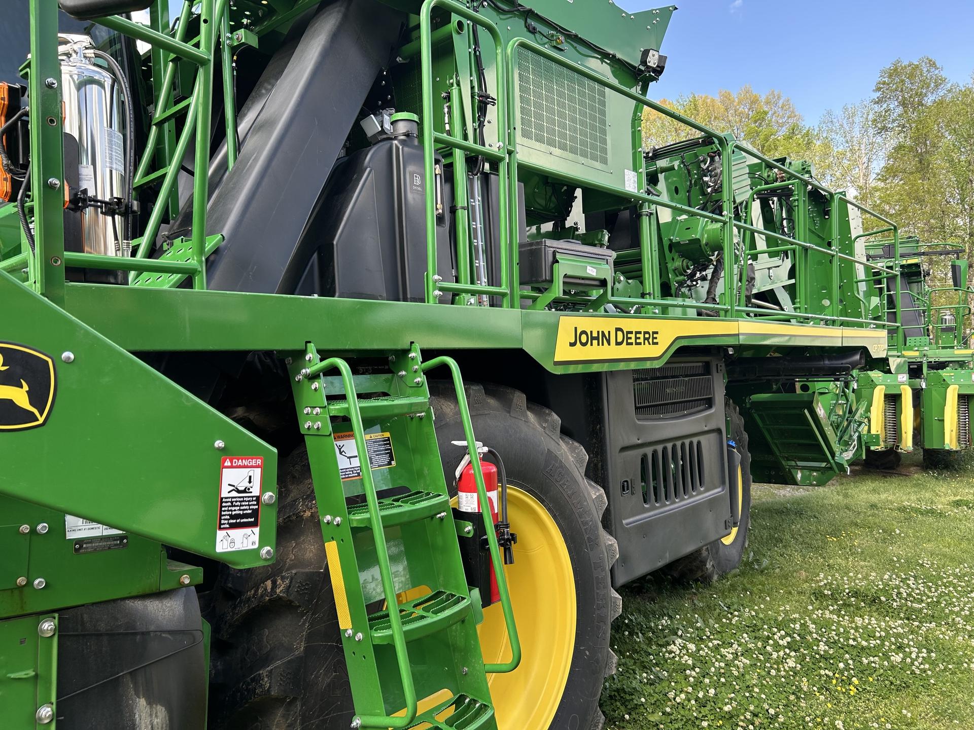 2024 John Deere CP770 Image