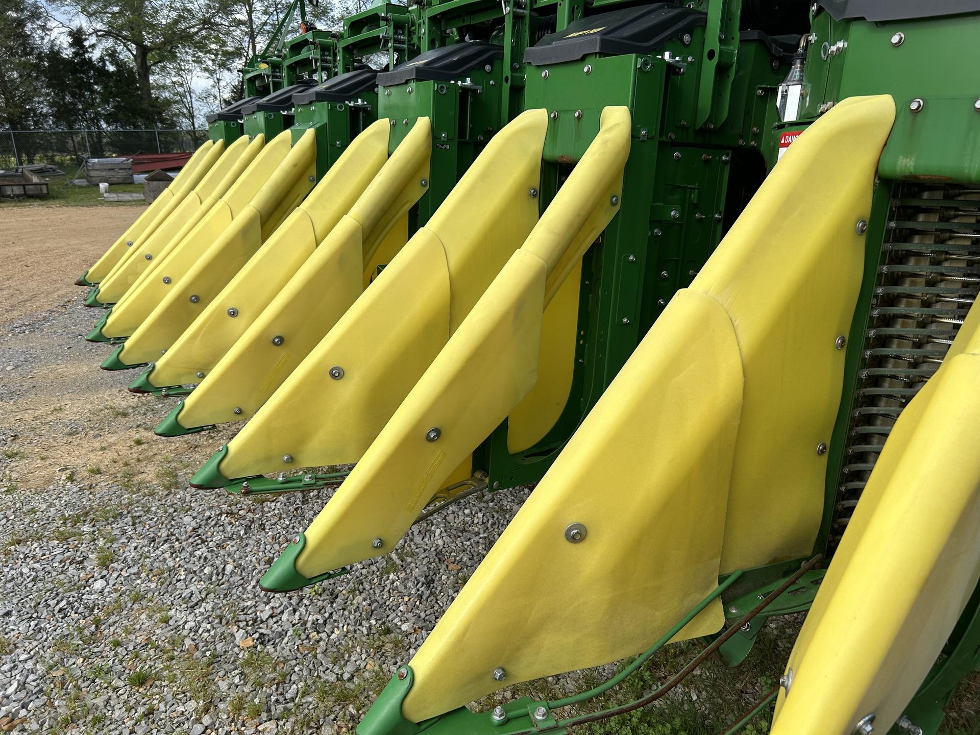 2024 John Deere CP770 Image