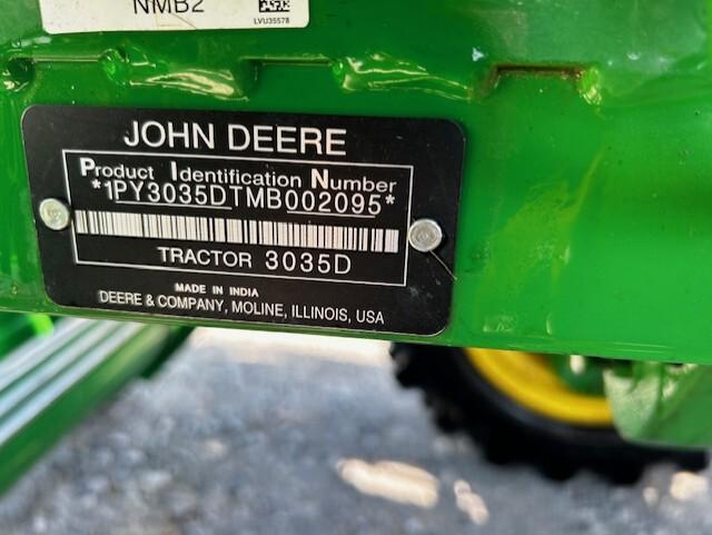 2021 John Deere 3035D Image