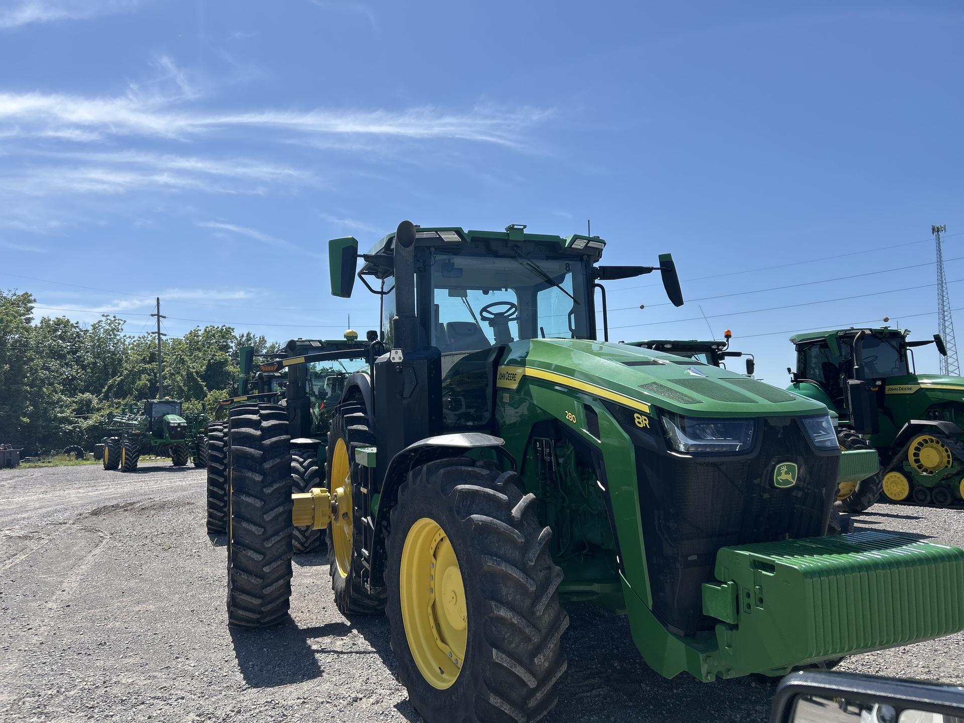 2023 John Deere 8R 280 Image