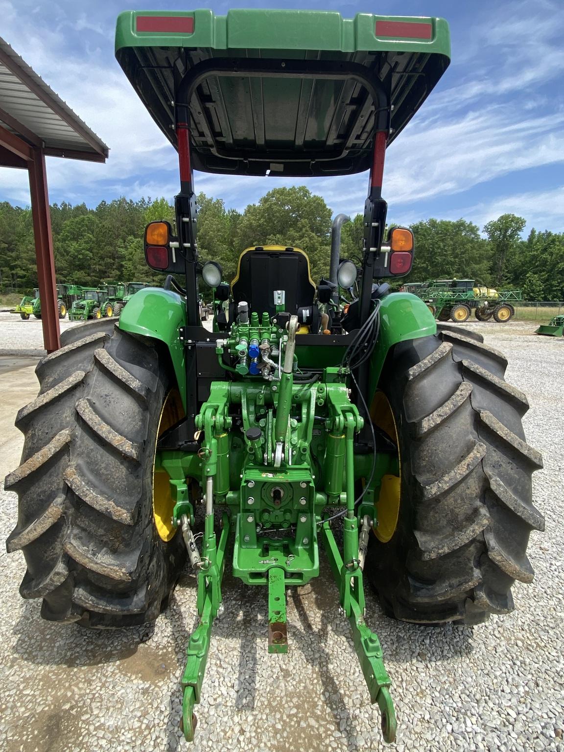 2020 John Deere 5075M Image