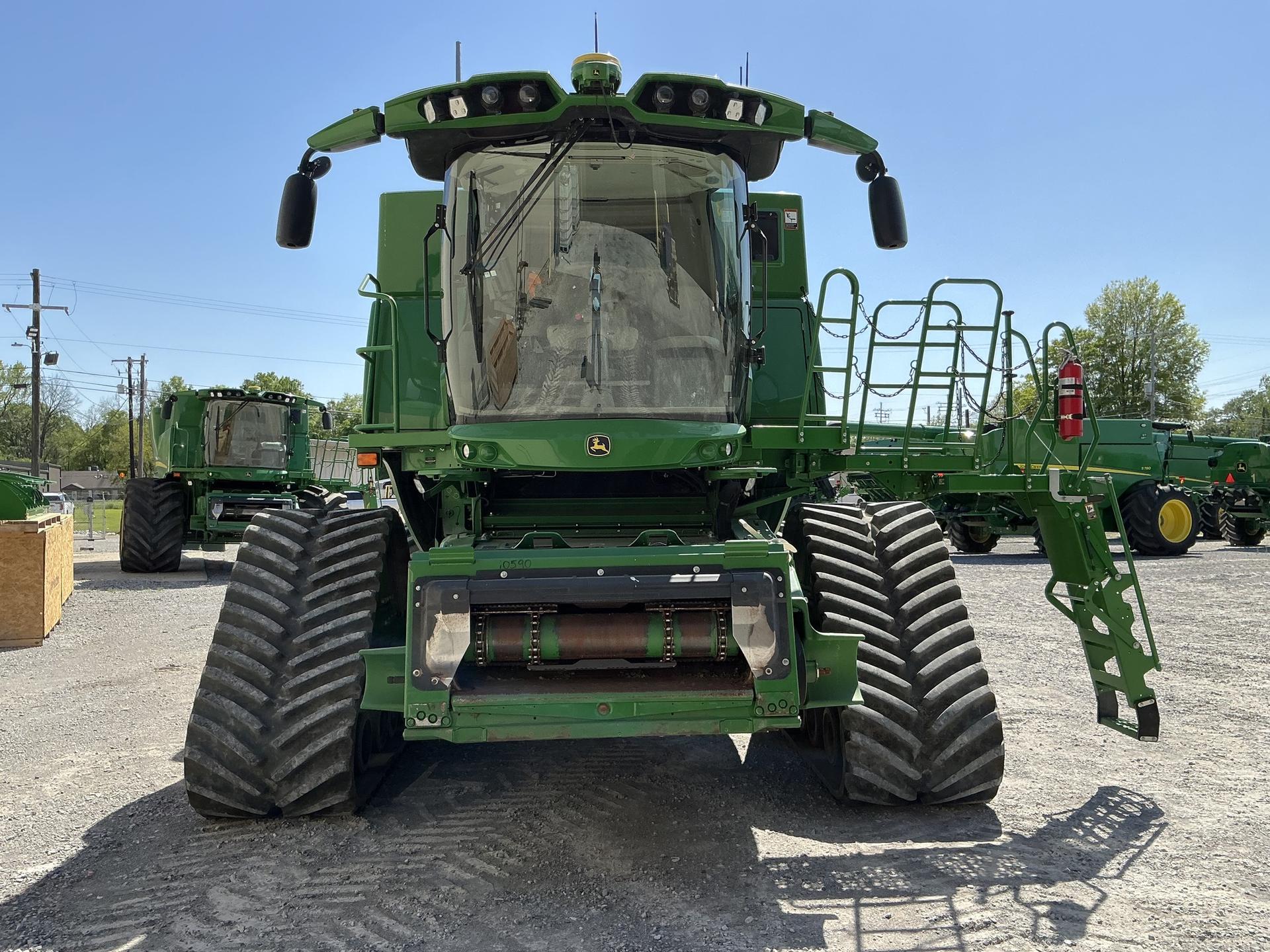2024 John Deere S780 Image