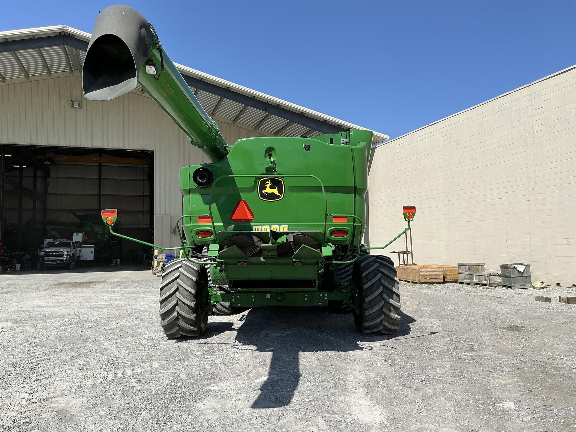 2024 John Deere S780 Image