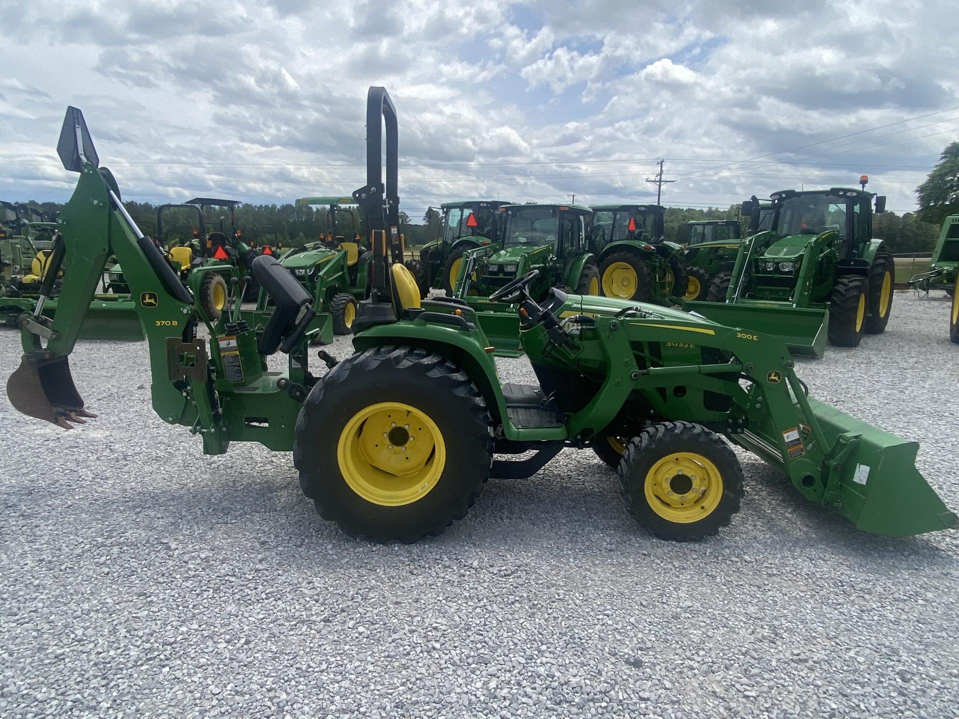 2022 John Deere 3032E Image