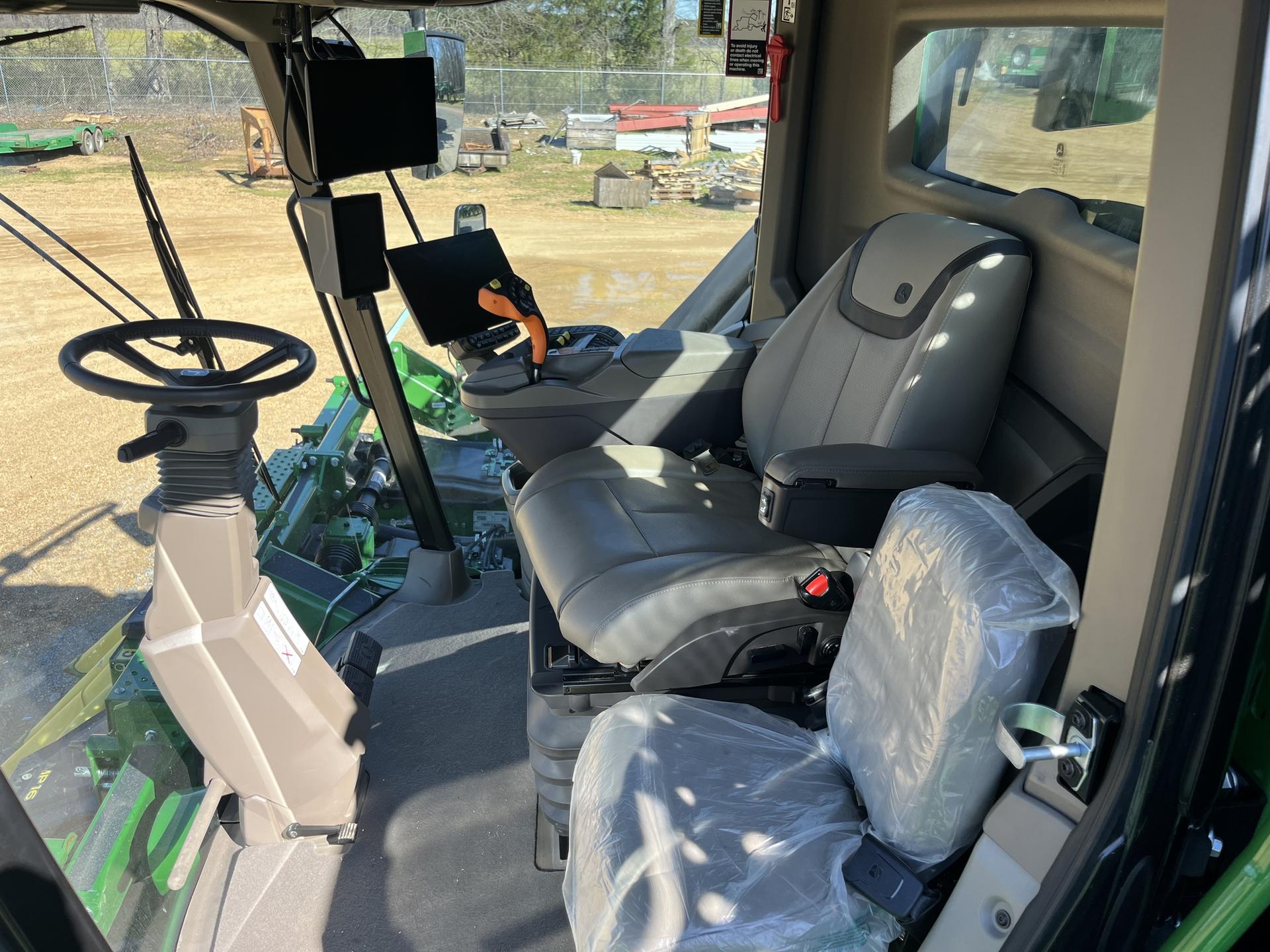2024 John Deere CP770 Image