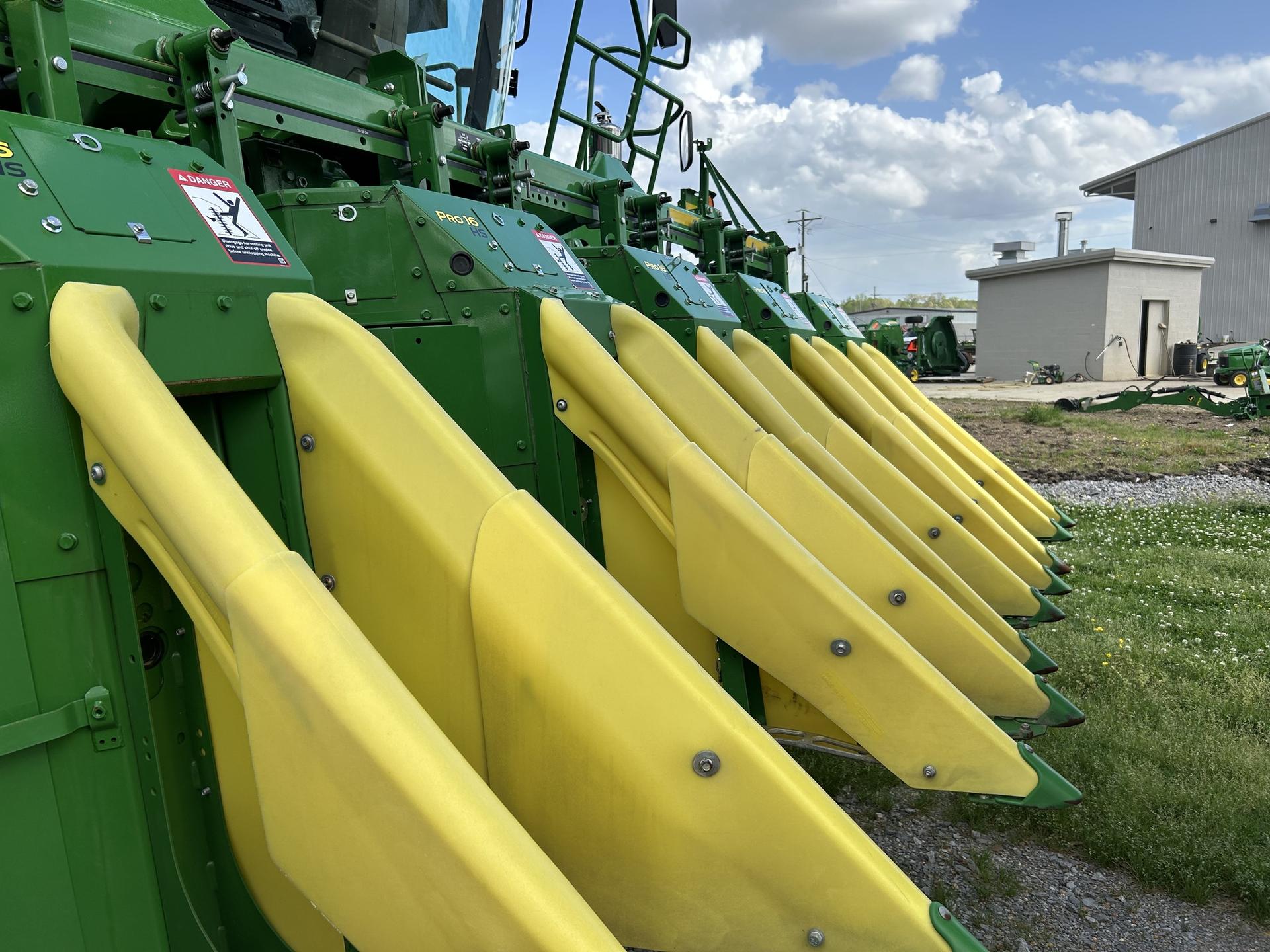 2024 John Deere CP770 Image