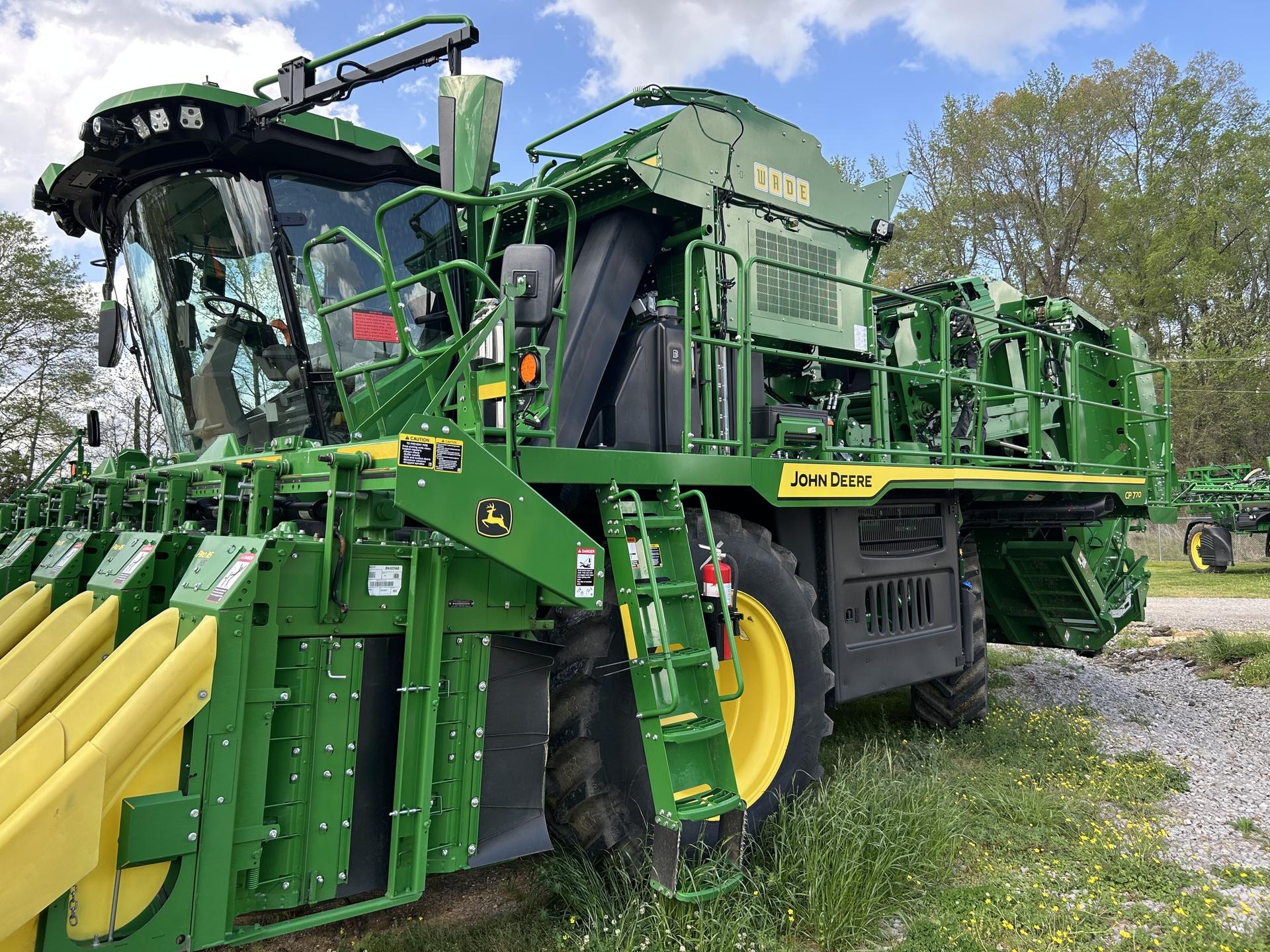 2024 John Deere CP770 Image
