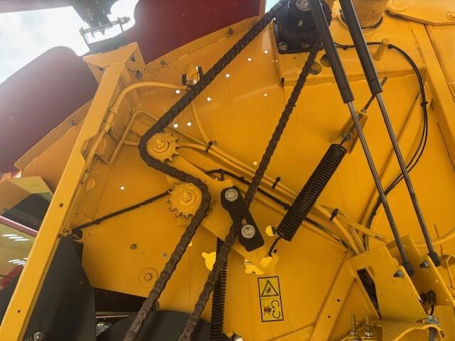 2022 New Holland 460RB Image