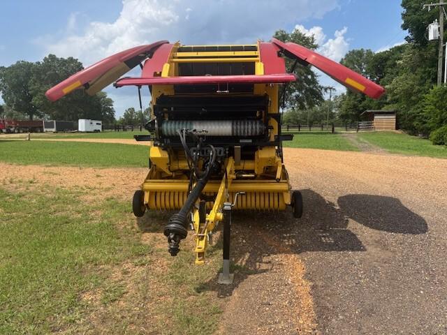 2022 New Holland 460RB Image