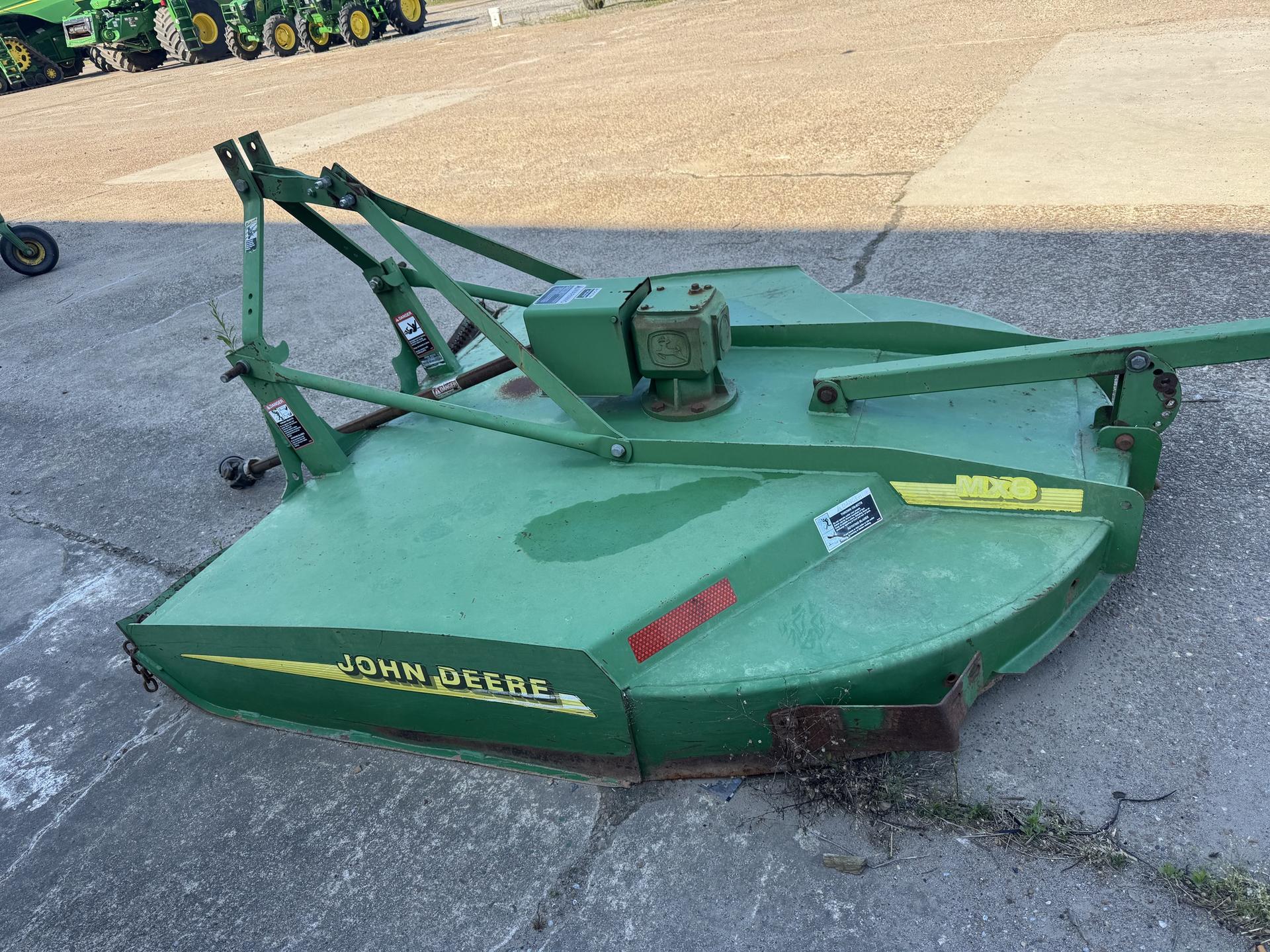 2015 John Deere MX6 Image