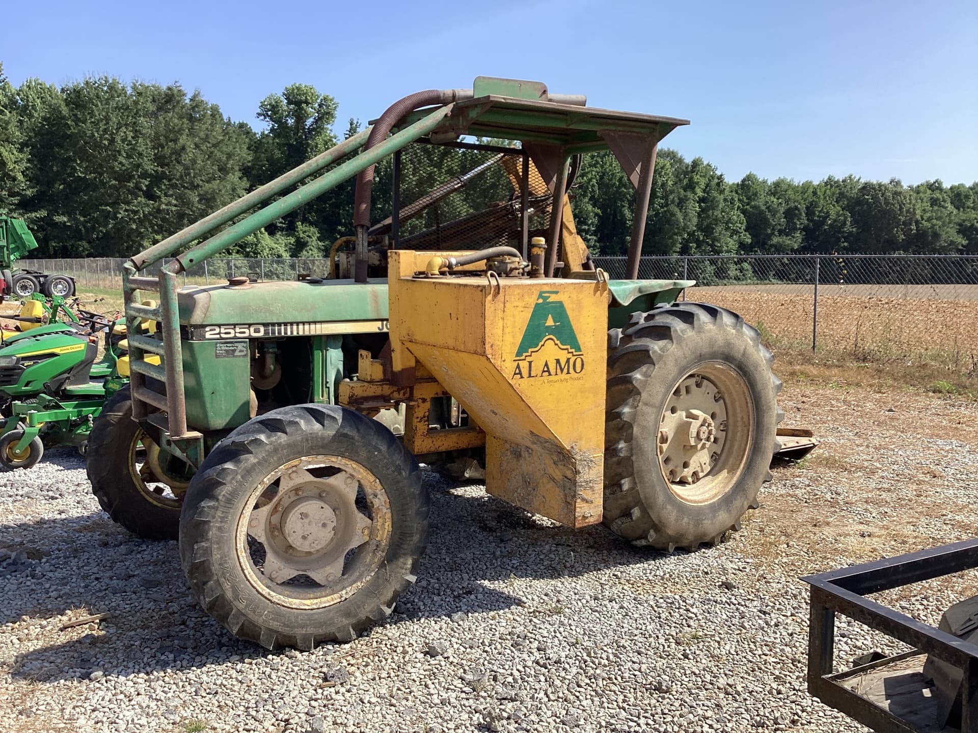 1985 John Deere 2550 Image