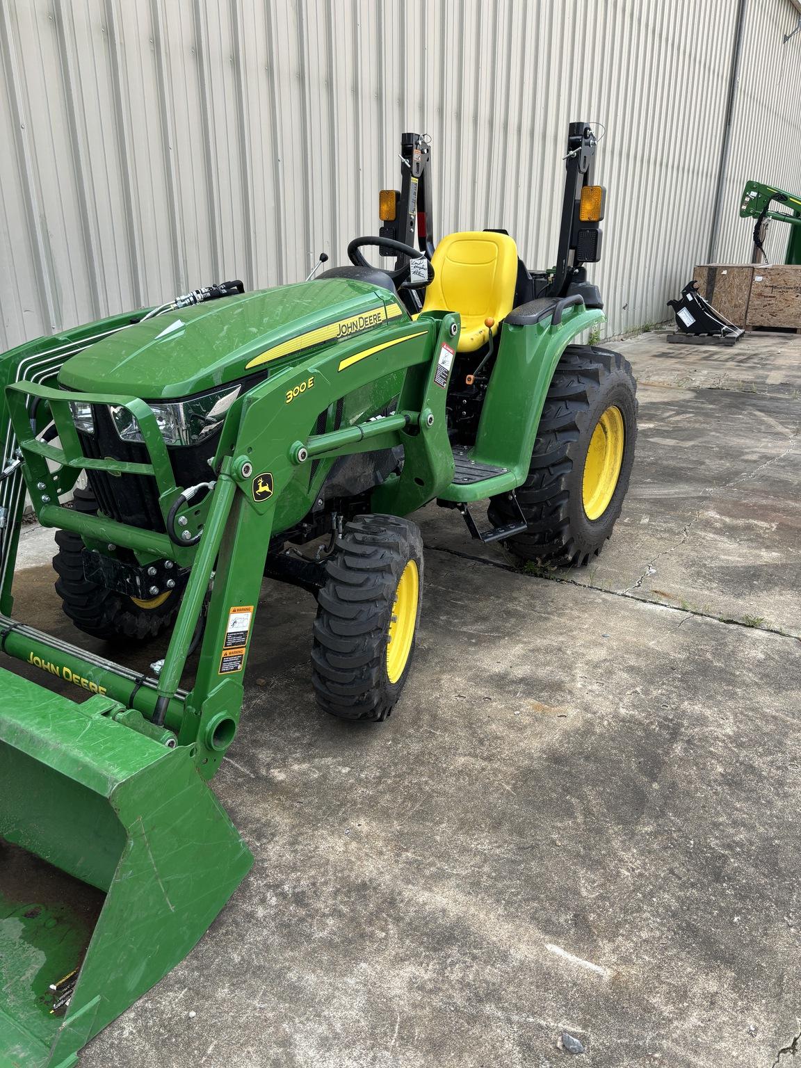 2023 John Deere 3038E Image