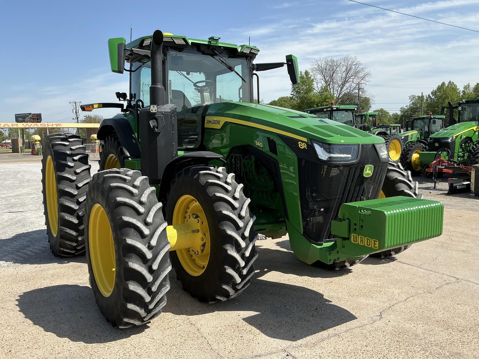 2024 John Deere 8R 340 Image