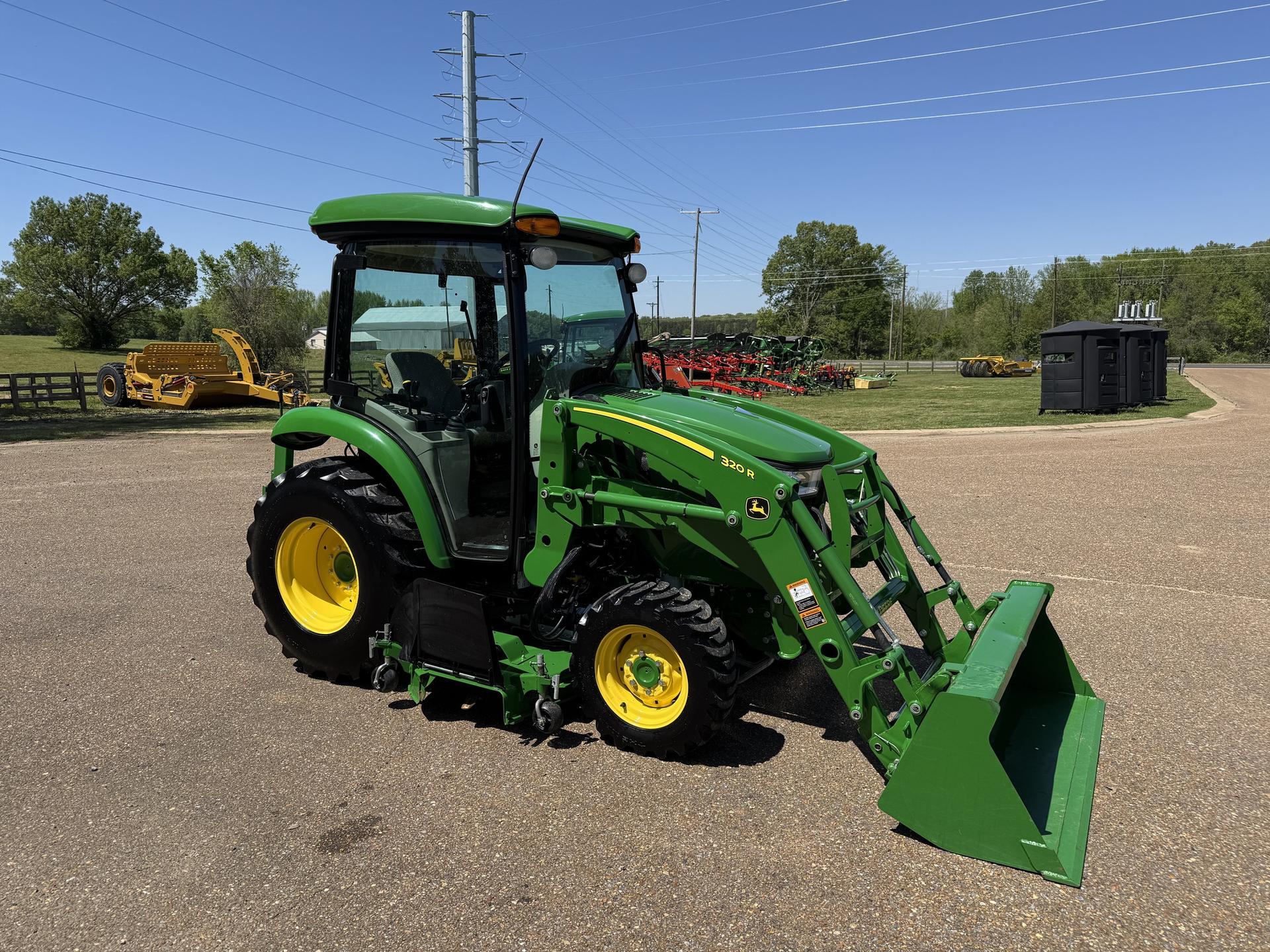 2021 John Deere 3033R Image