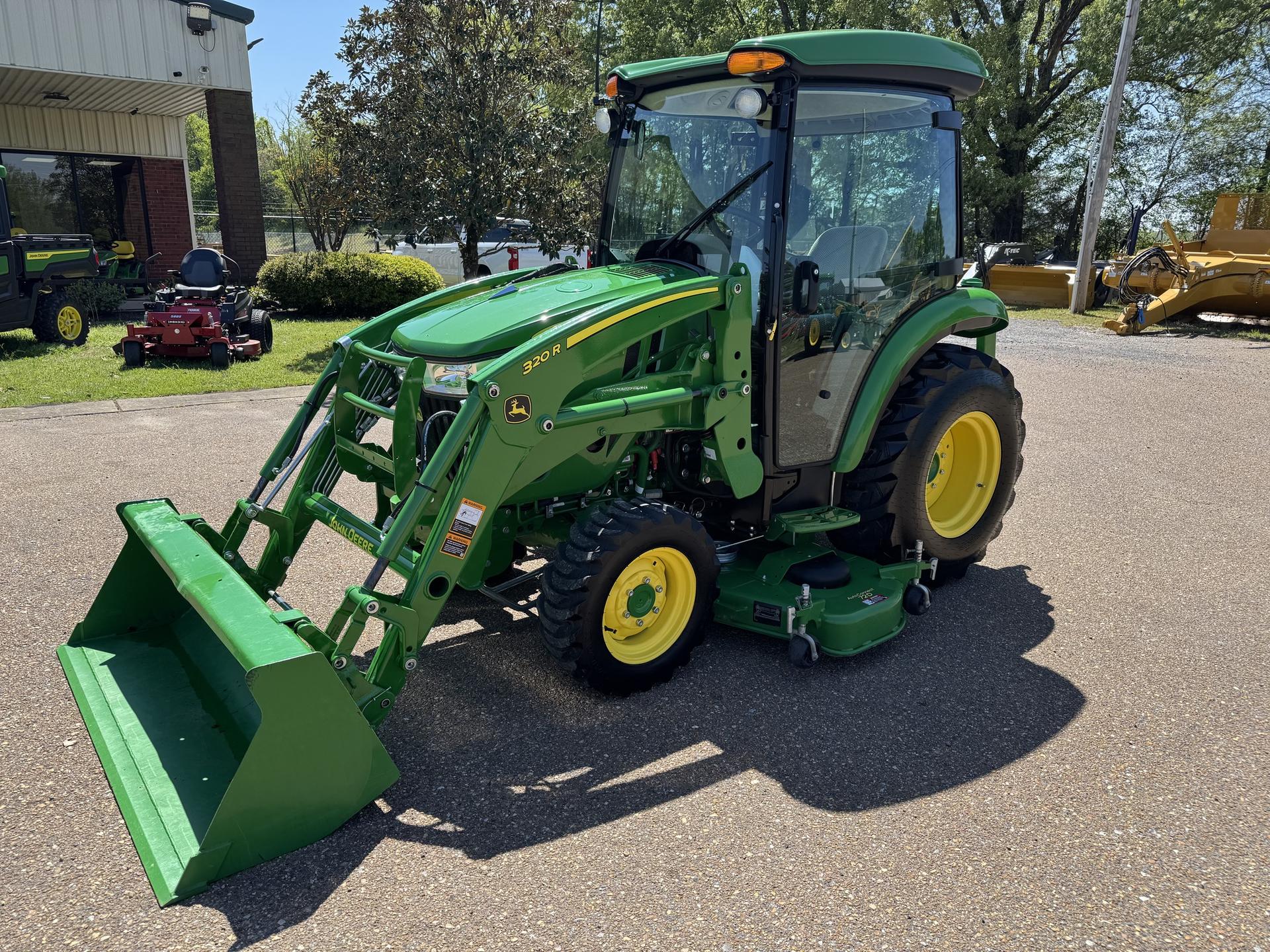 2021 John Deere 3033R Image