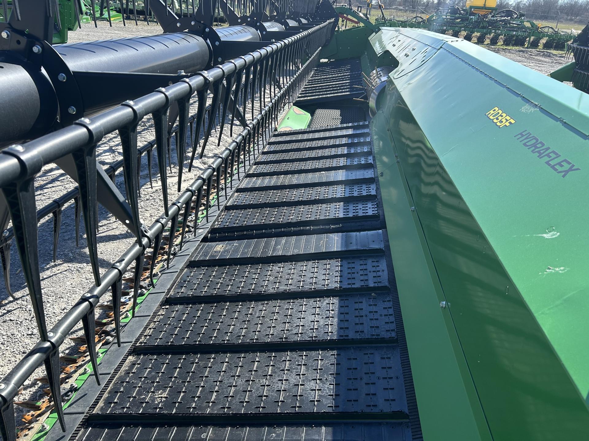 2024 John Deere RD35F Image