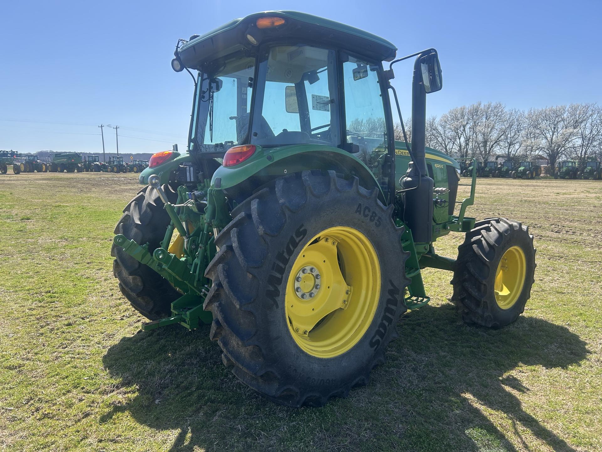 2023 John Deere 6120E Image