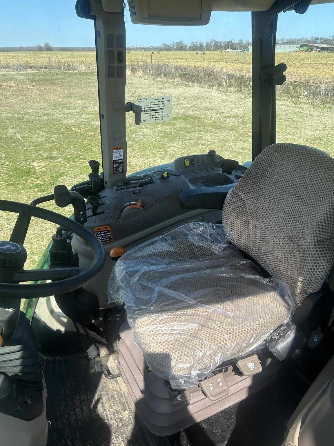 2023 John Deere 6120E Image