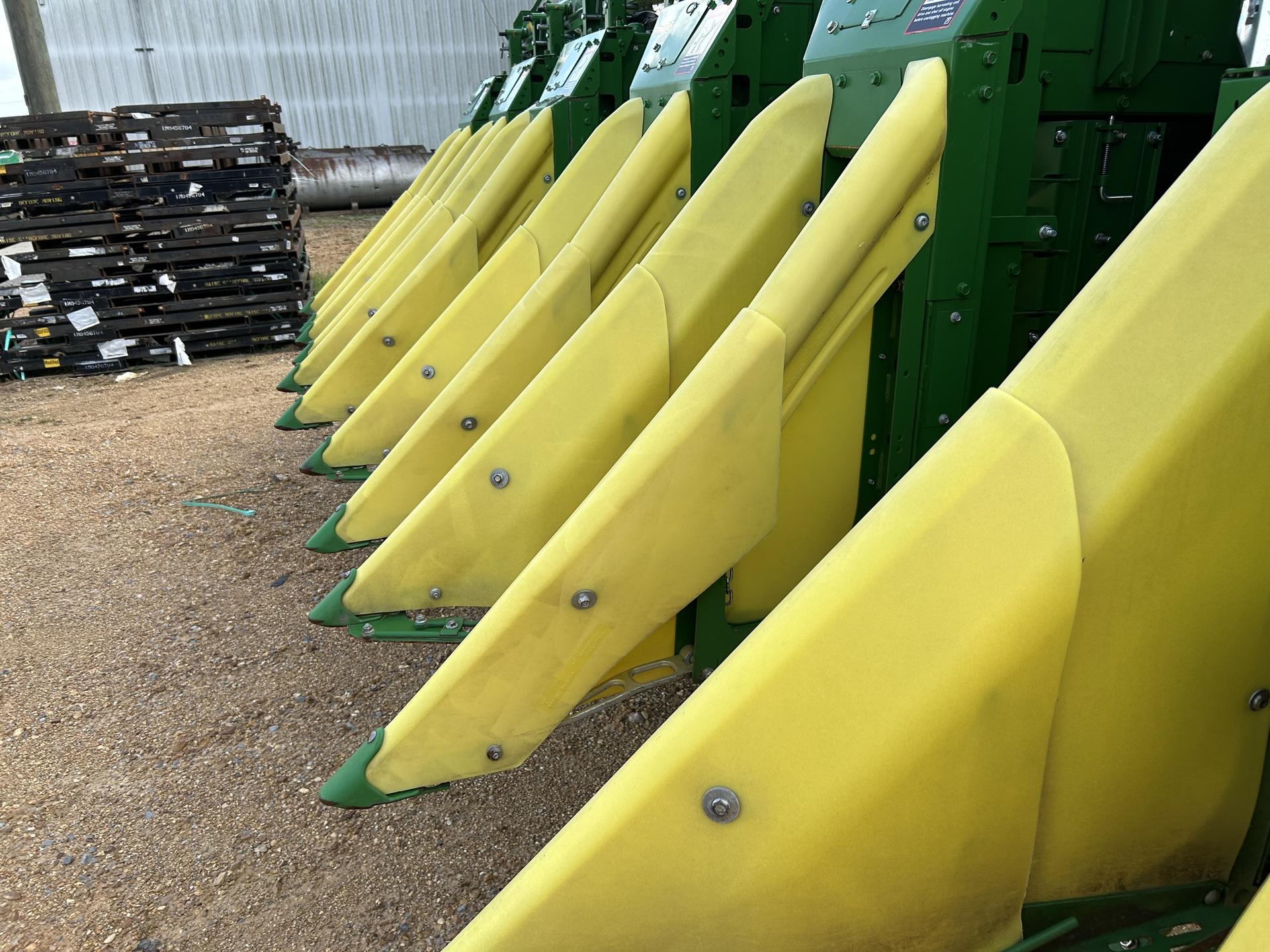 2024 John Deere CP770 Image