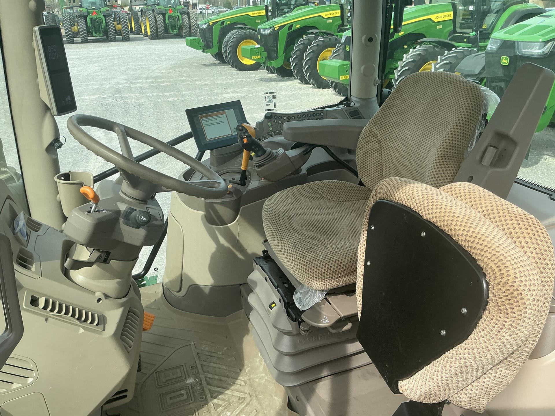 2024 John Deere 6R 120 Image