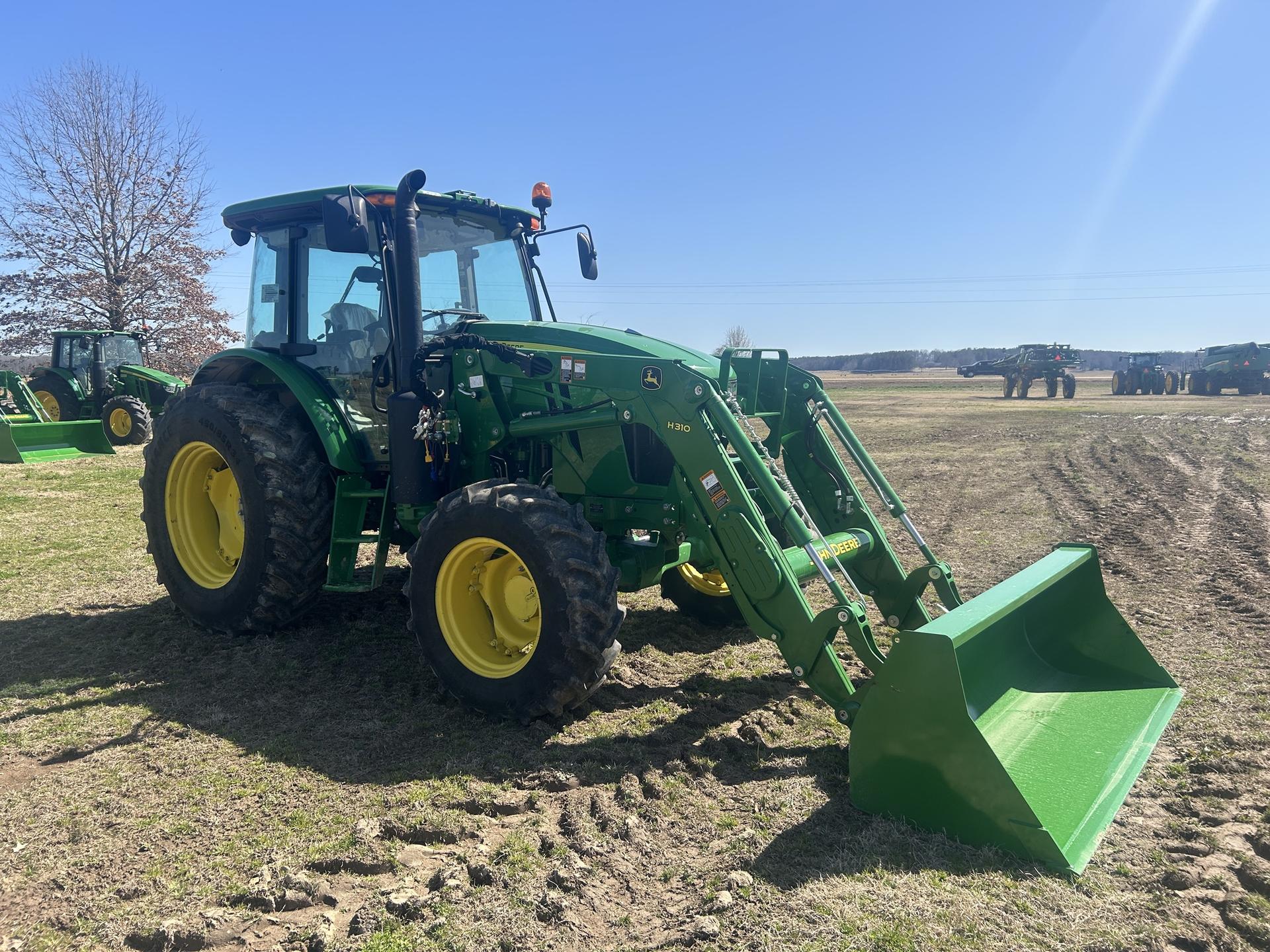 2023 John Deere 6120E Image