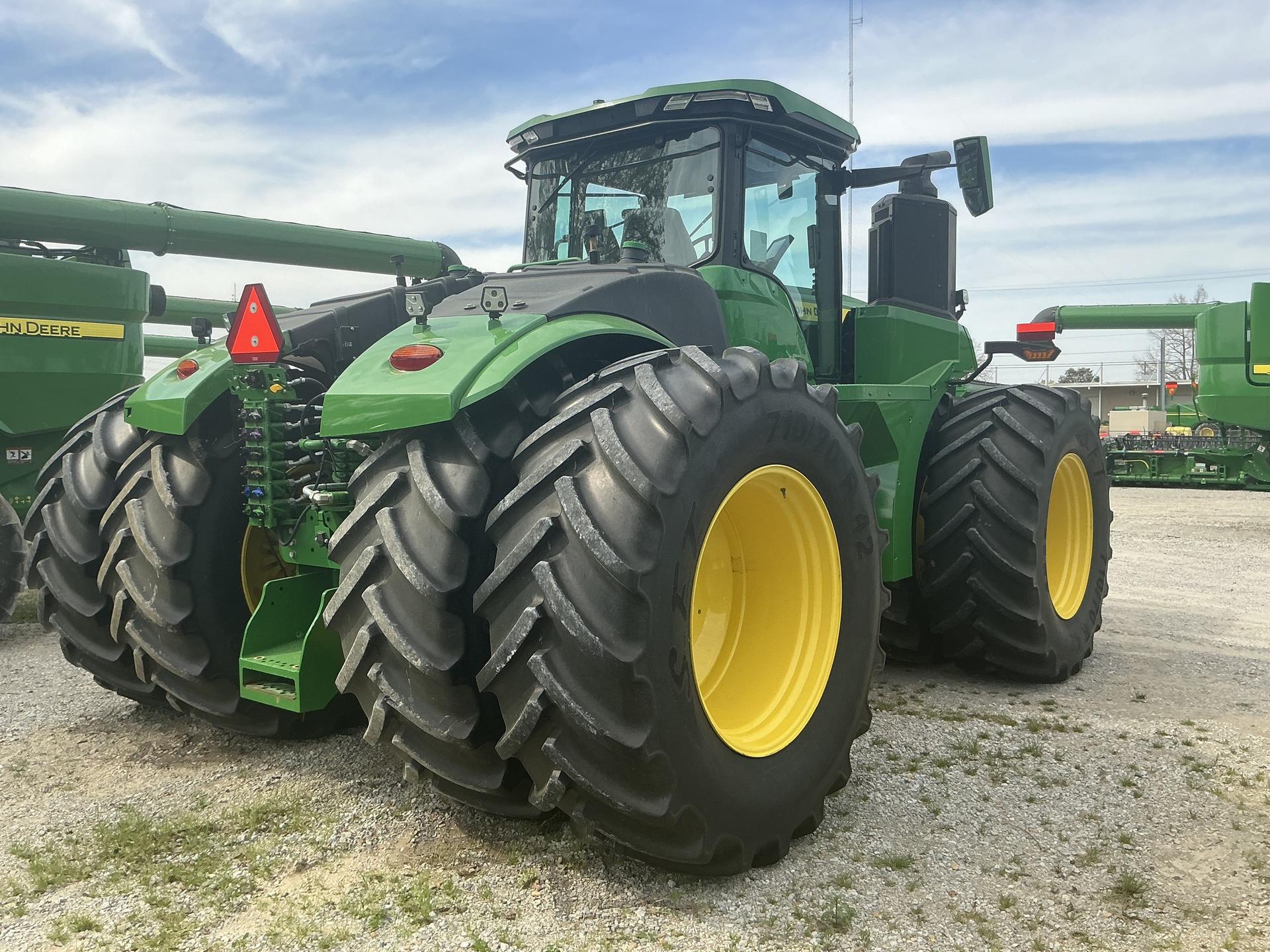 2023 John Deere 9R 640 Image