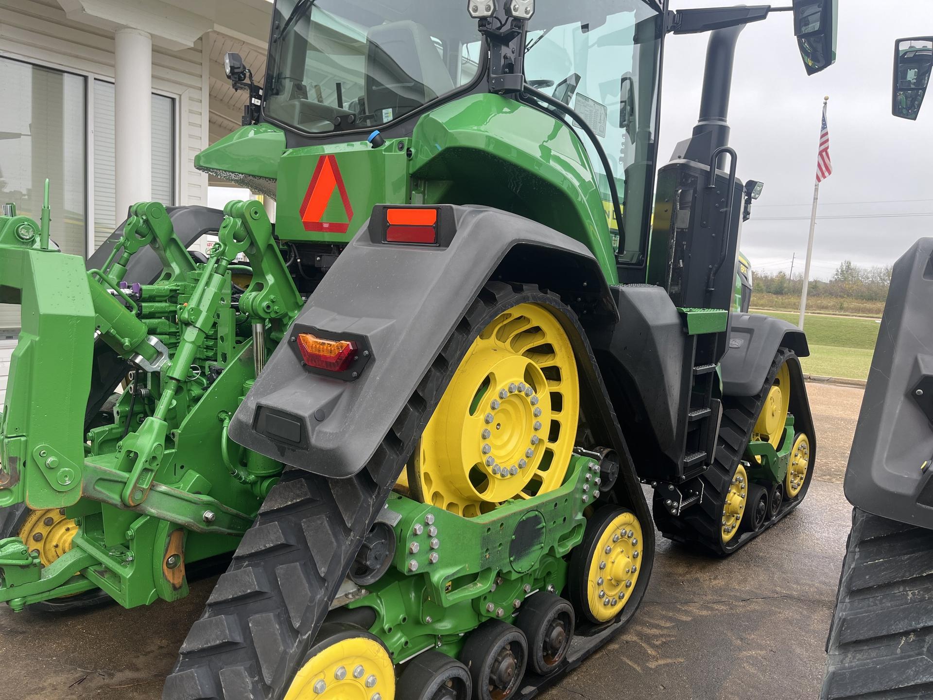 2023 John Deere 8RX 340 Image