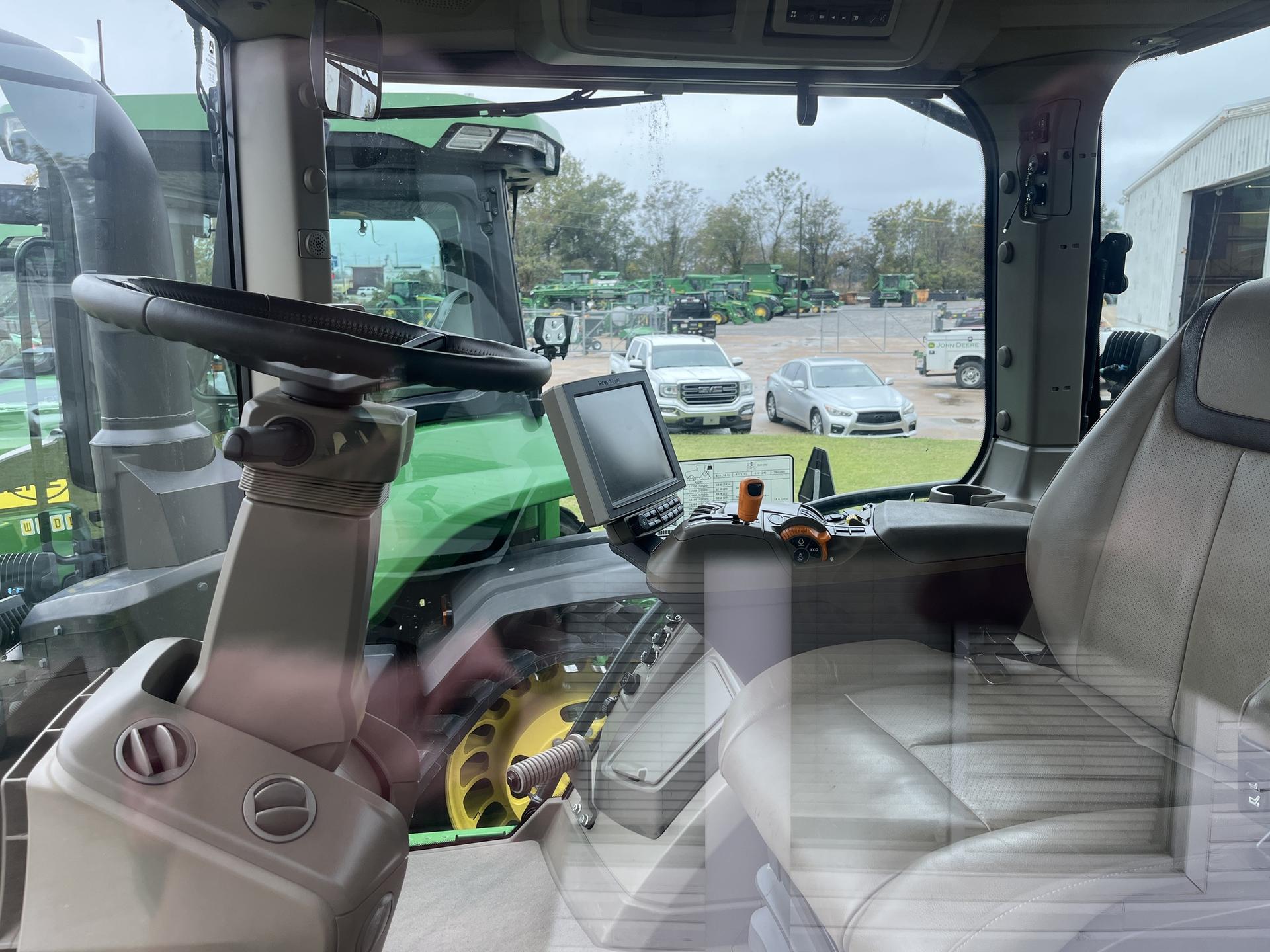 2023 John Deere 8RX 340 Image