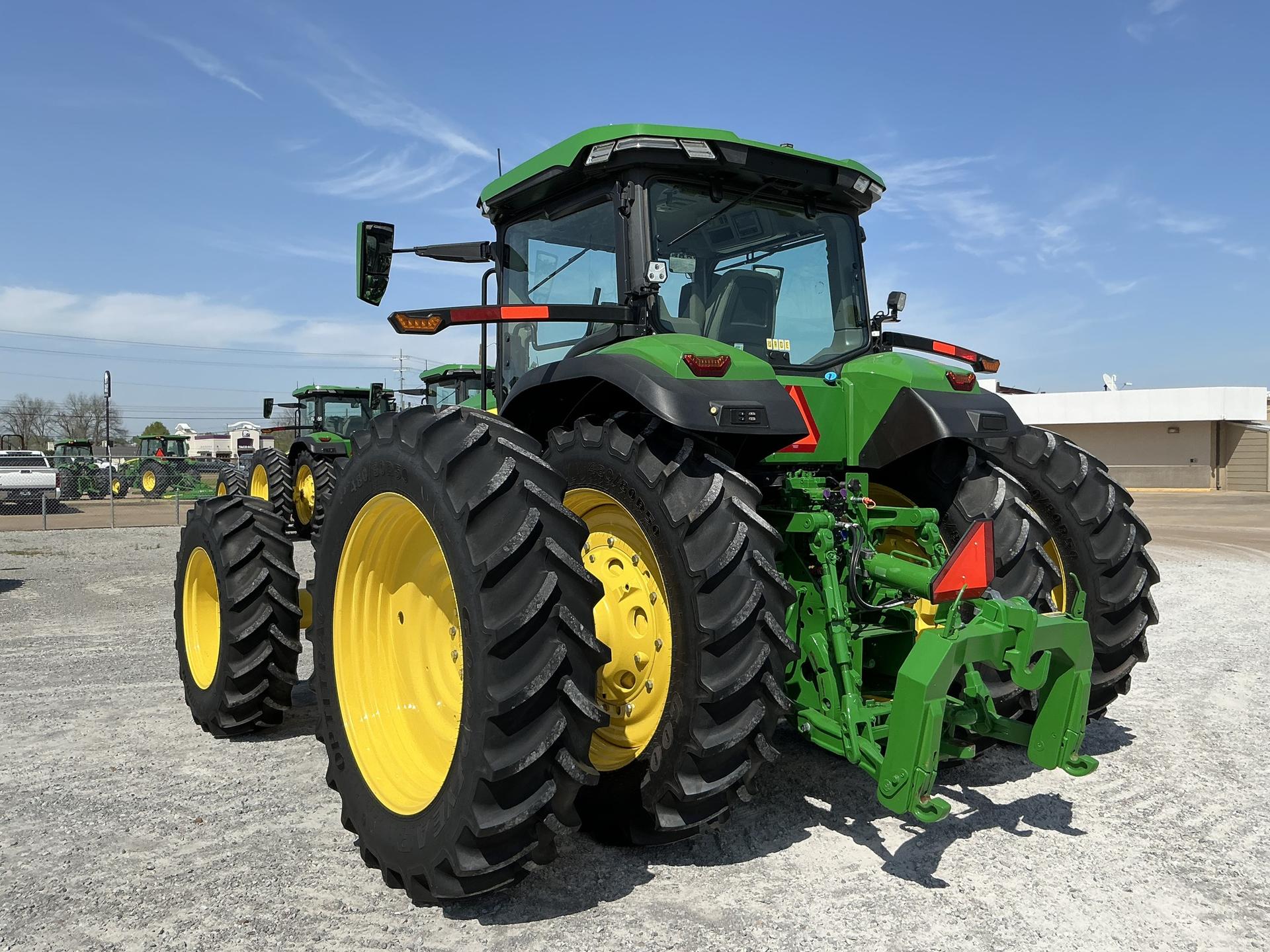 2023 John Deere 8R 310 Image
